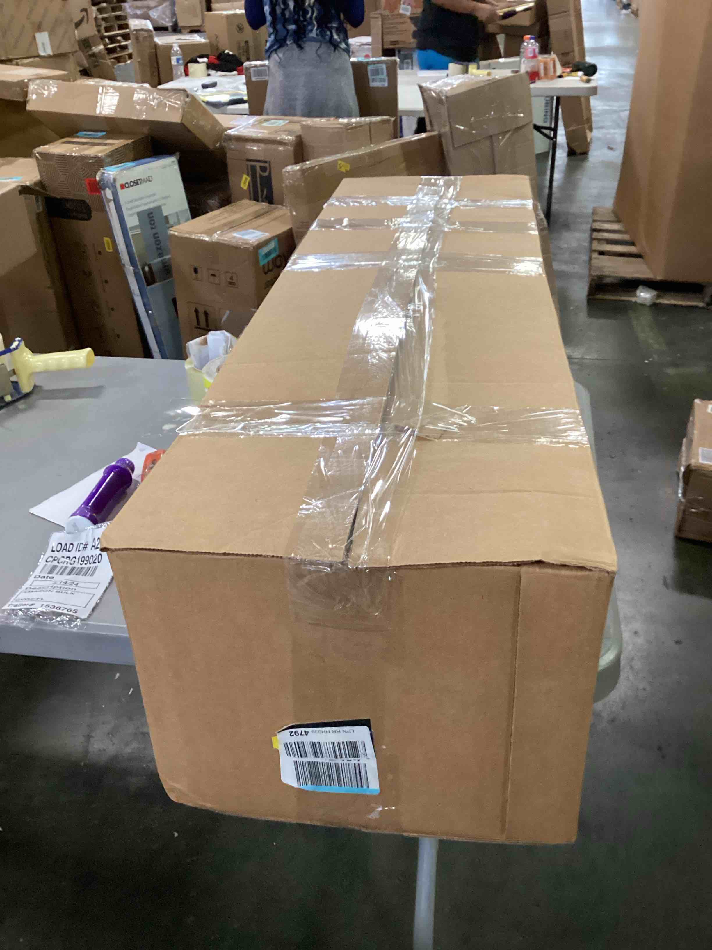 https://s3.amazonaws.com/lotting-images-prod/bidfta/YEL6298015_1713194179263.jpeg