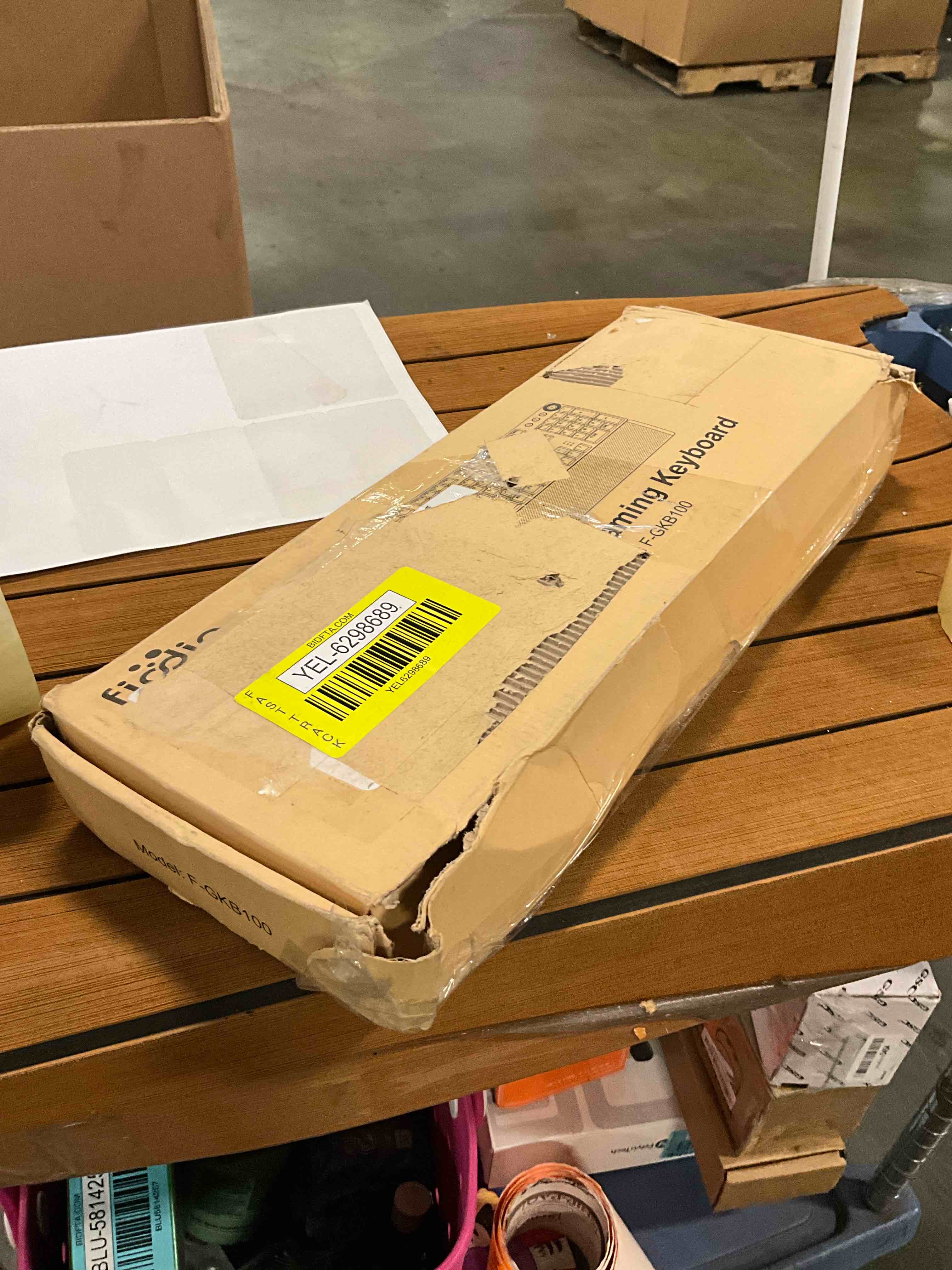 https://s3.amazonaws.com/lotting-images-prod/bidfta/YEL6298689_1714415573052.jpeg