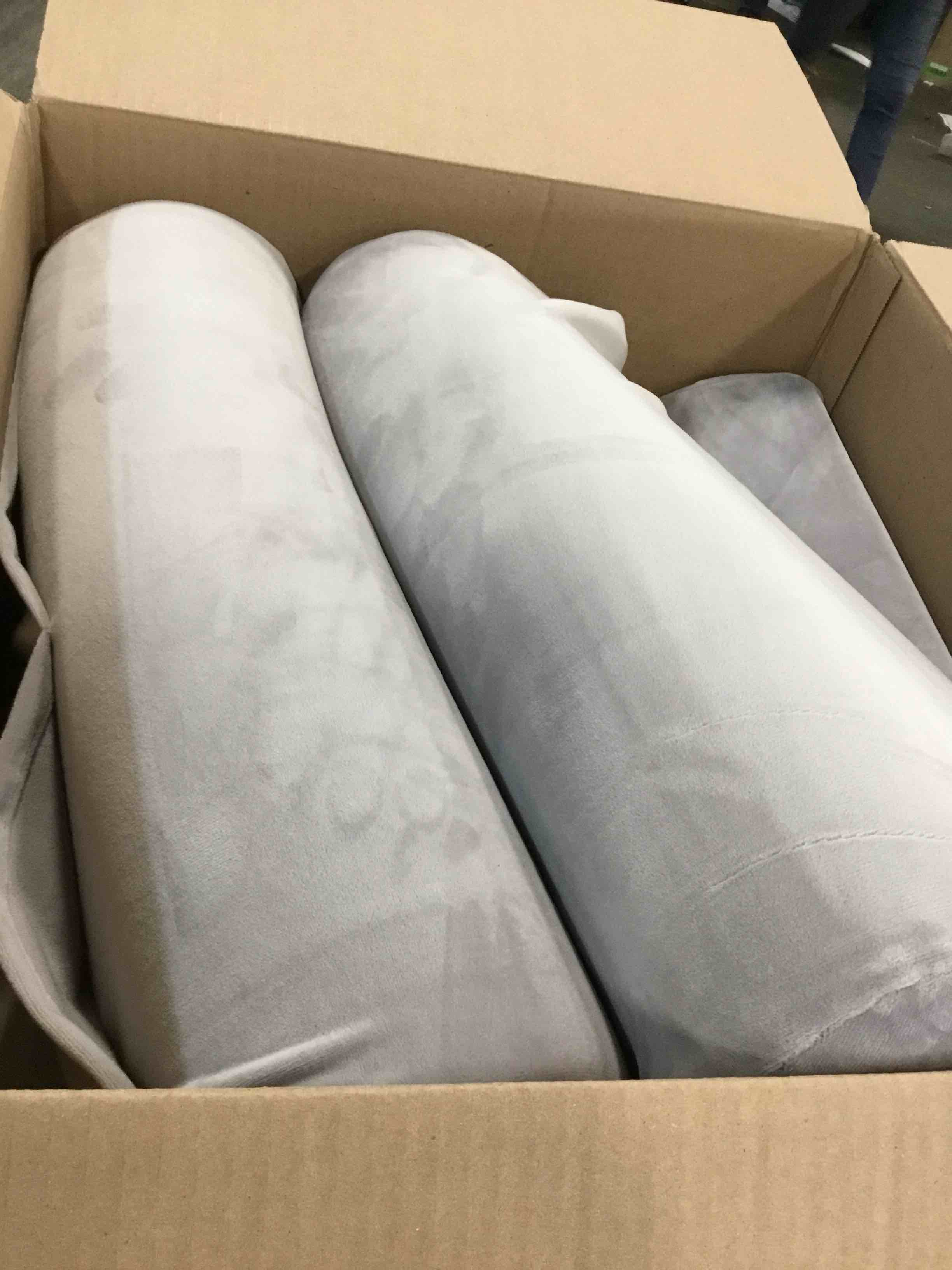 https://s3.amazonaws.com/lotting-images-prod/bidfta/YEL6299315_1712683556088.jpeg