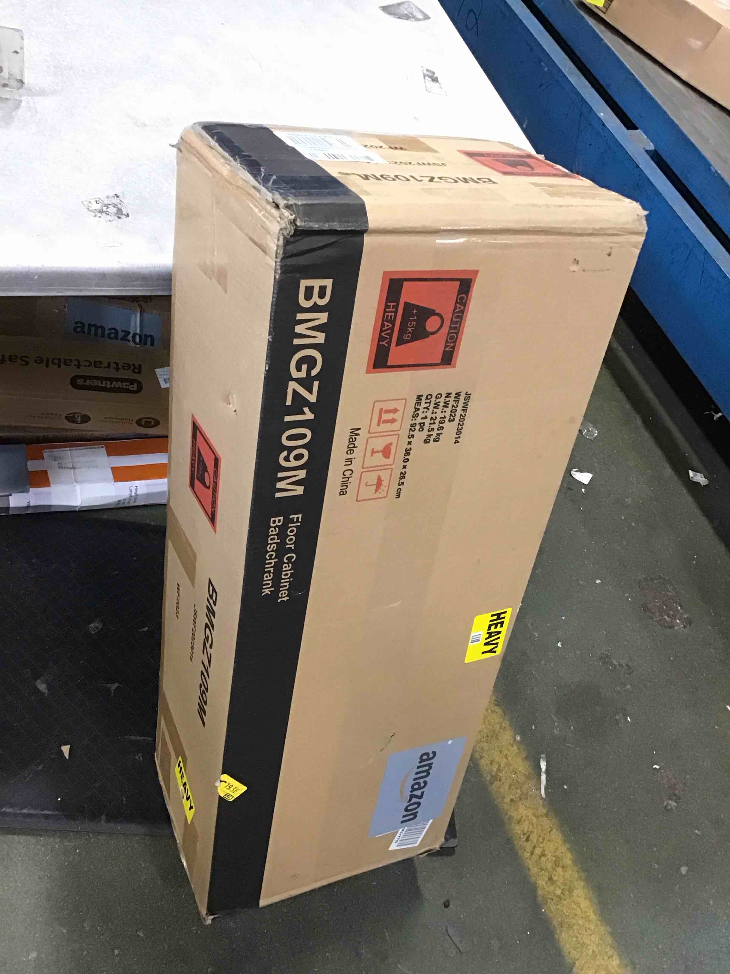 https://s3.amazonaws.com/lotting-images-prod/bidfta/YEL6300195_1713289920452.jpeg