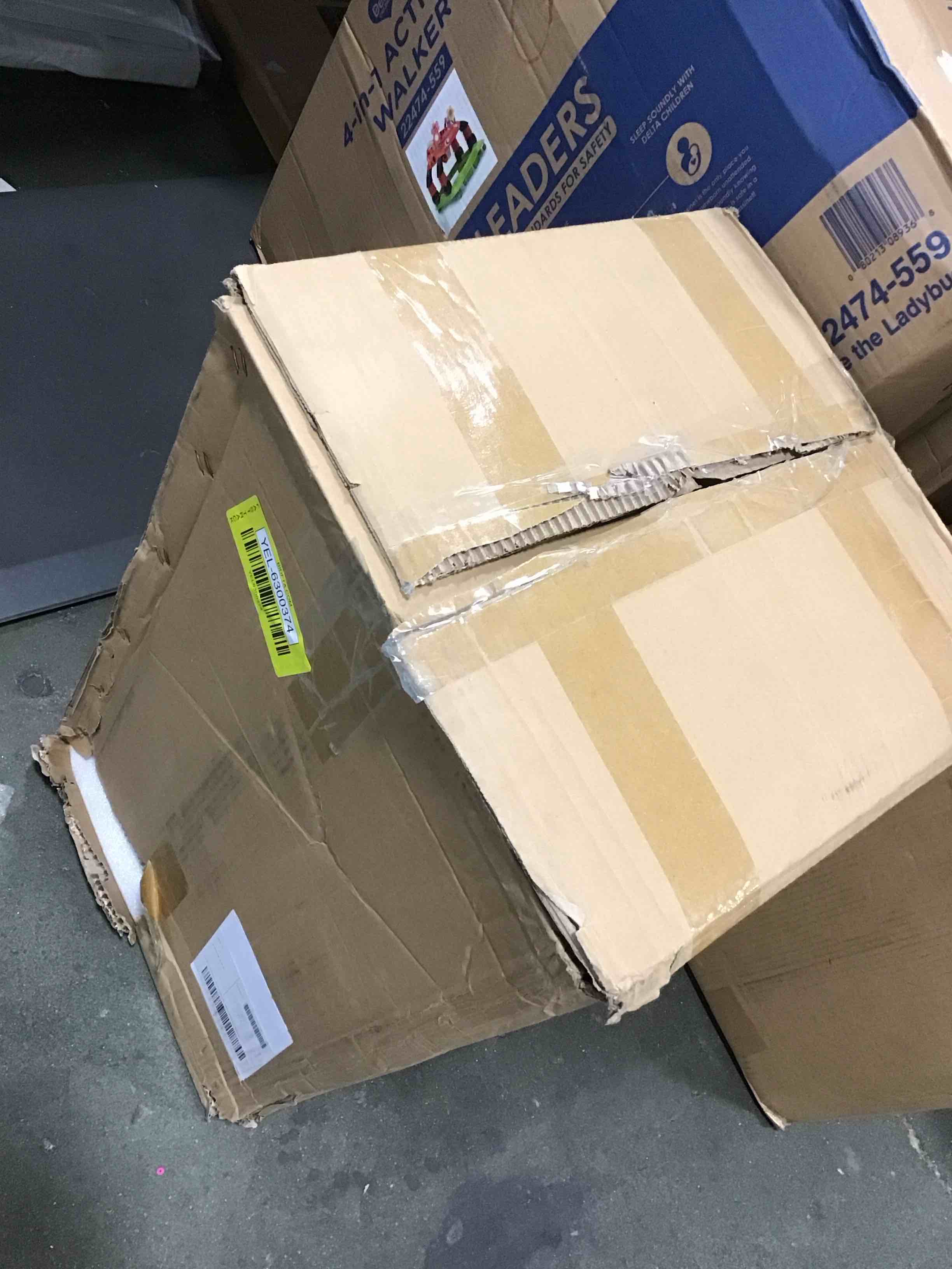 https://s3.amazonaws.com/lotting-images-prod/bidfta/YEL6300374_1713358635822.jpeg