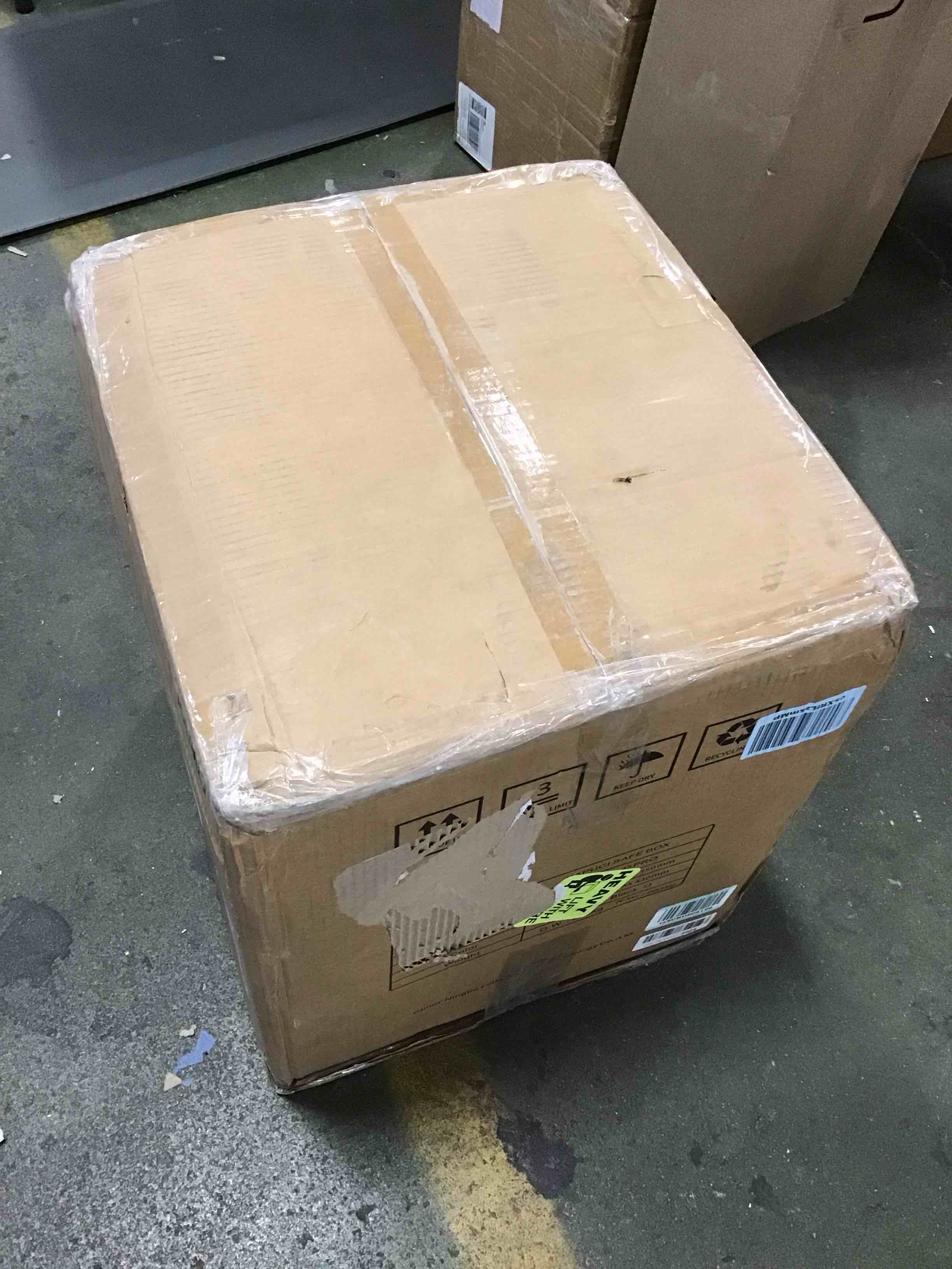 https://s3.amazonaws.com/lotting-images-prod/bidfta/YEL6300439_1713367796338.jpeg