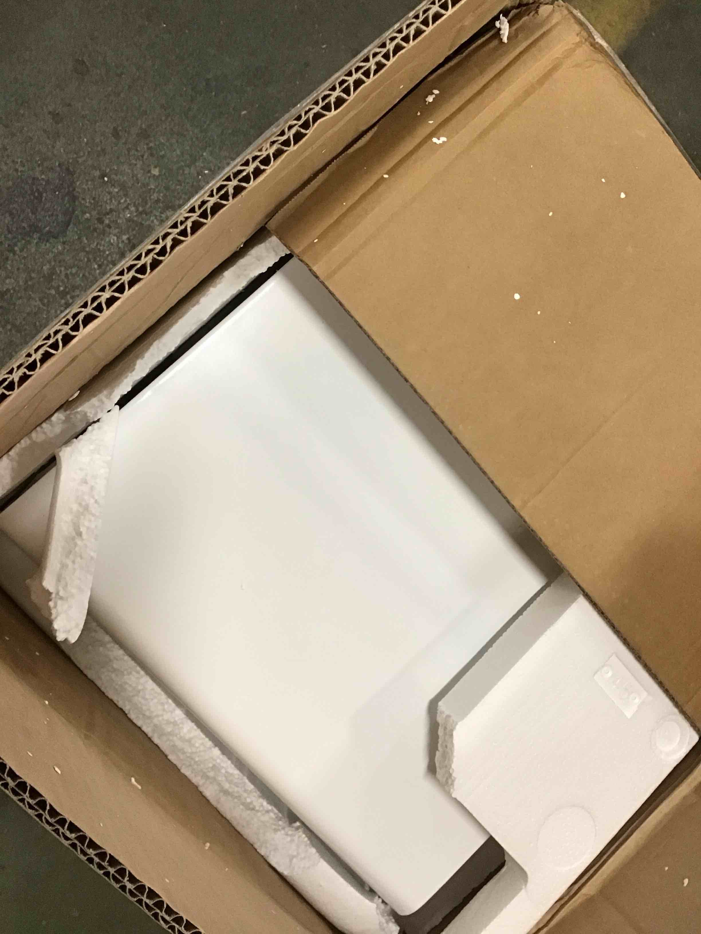 https://s3.amazonaws.com/lotting-images-prod/bidfta/YEL6300439_1713367839287.jpeg
