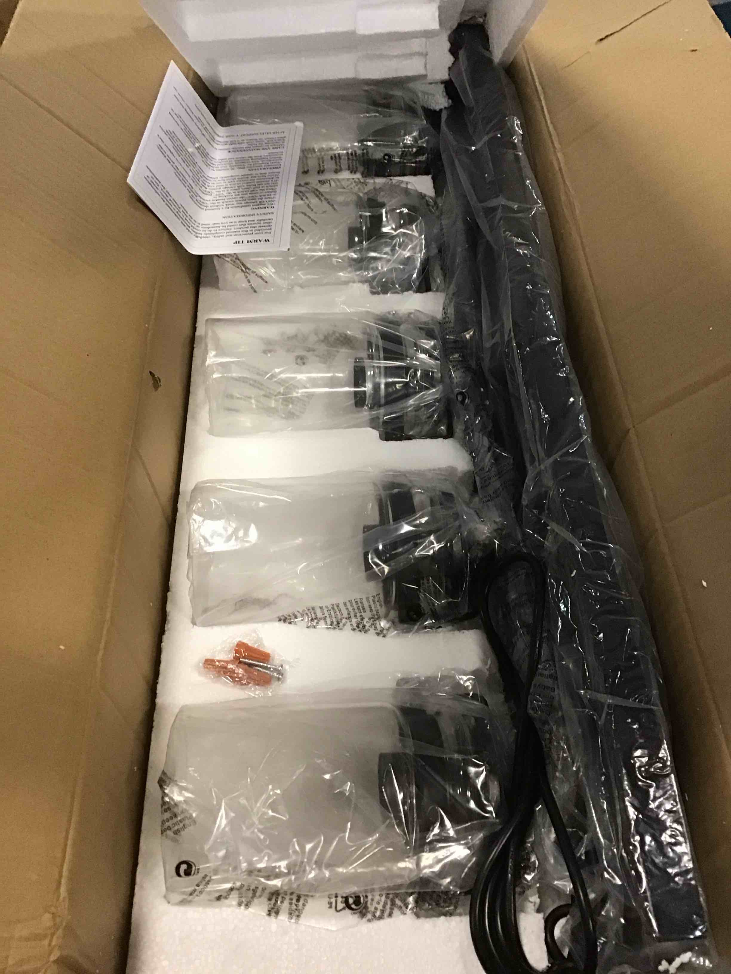 https://s3.amazonaws.com/lotting-images-prod/bidfta/YEL6300776_1712678007939.jpeg
