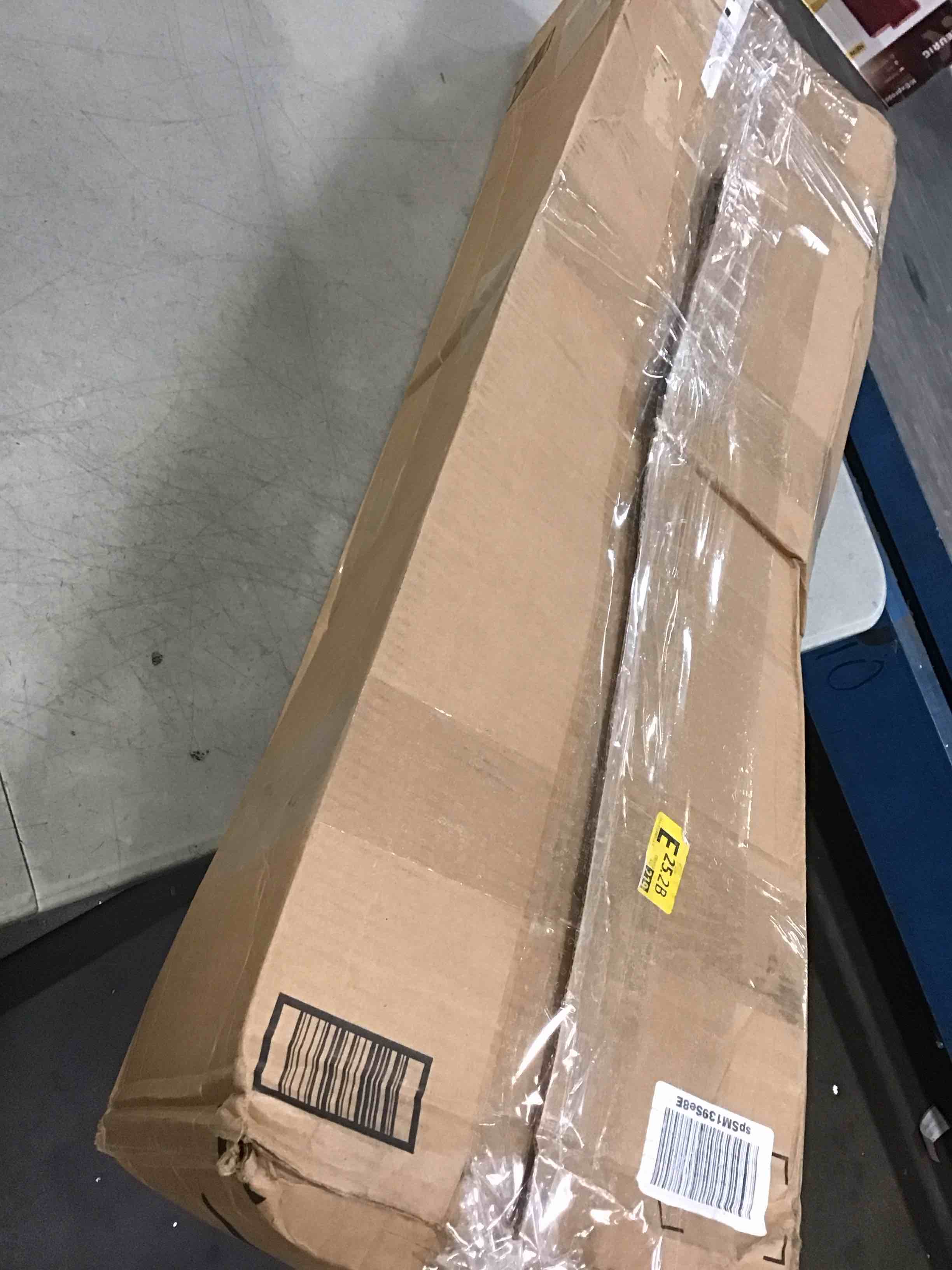 https://s3.amazonaws.com/lotting-images-prod/bidfta/YEL6300955_1712751911896.jpeg