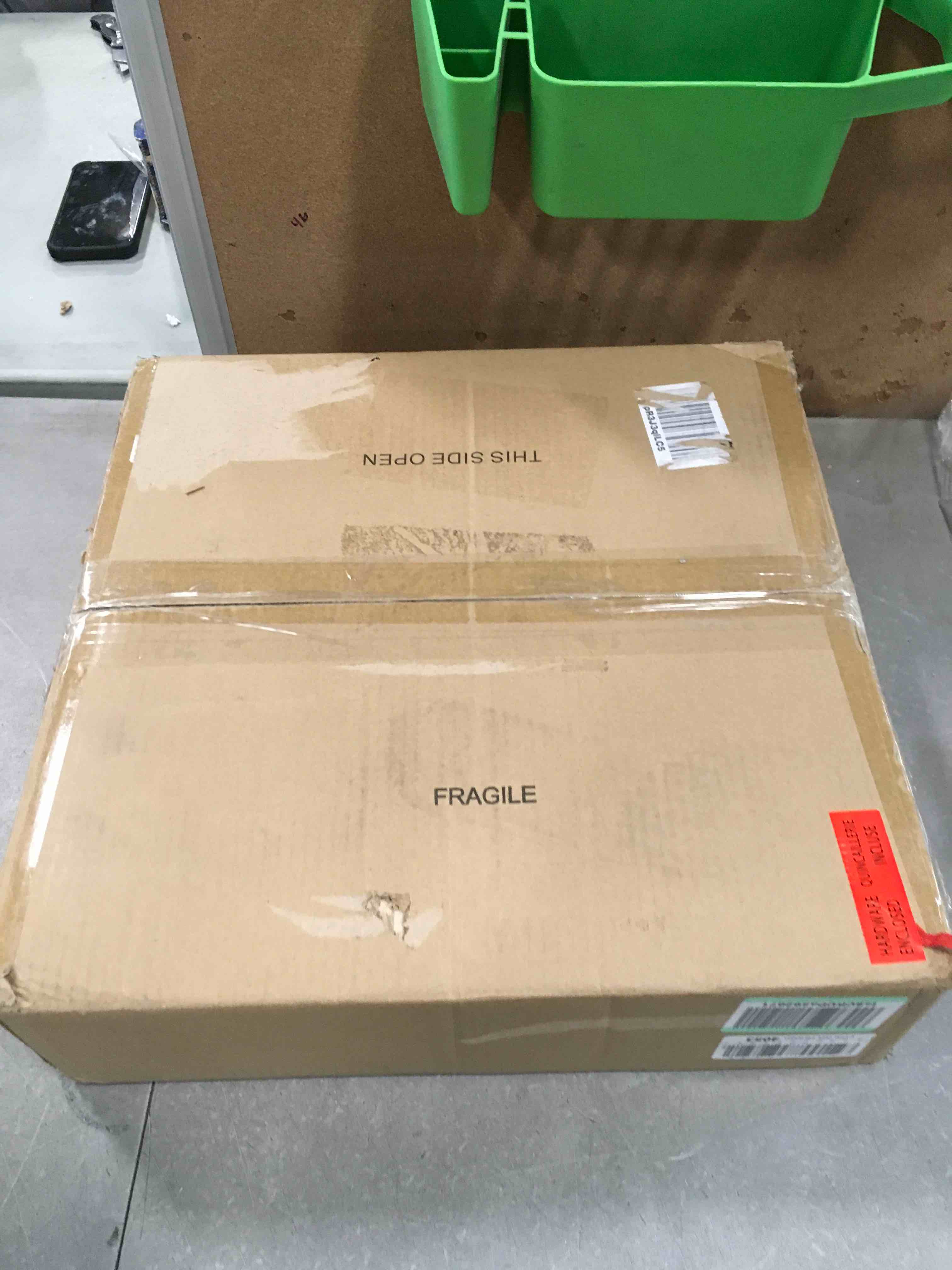 https://s3.amazonaws.com/lotting-images-prod/bidfta/YEL6303330_1713192308117.jpeg