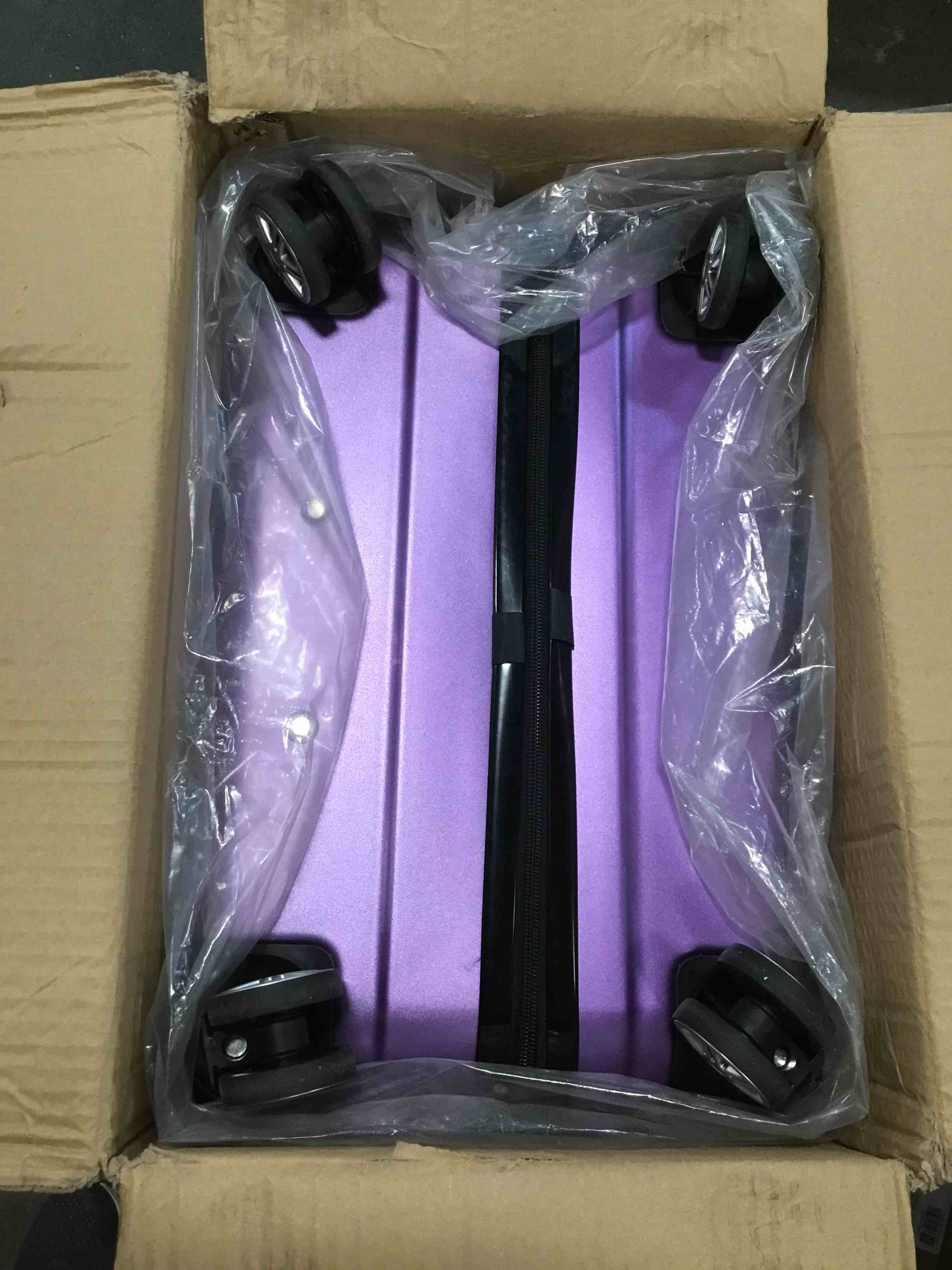 https://s3.amazonaws.com/lotting-images-prod/bidfta/YEL6304116_1713364907273.jpeg