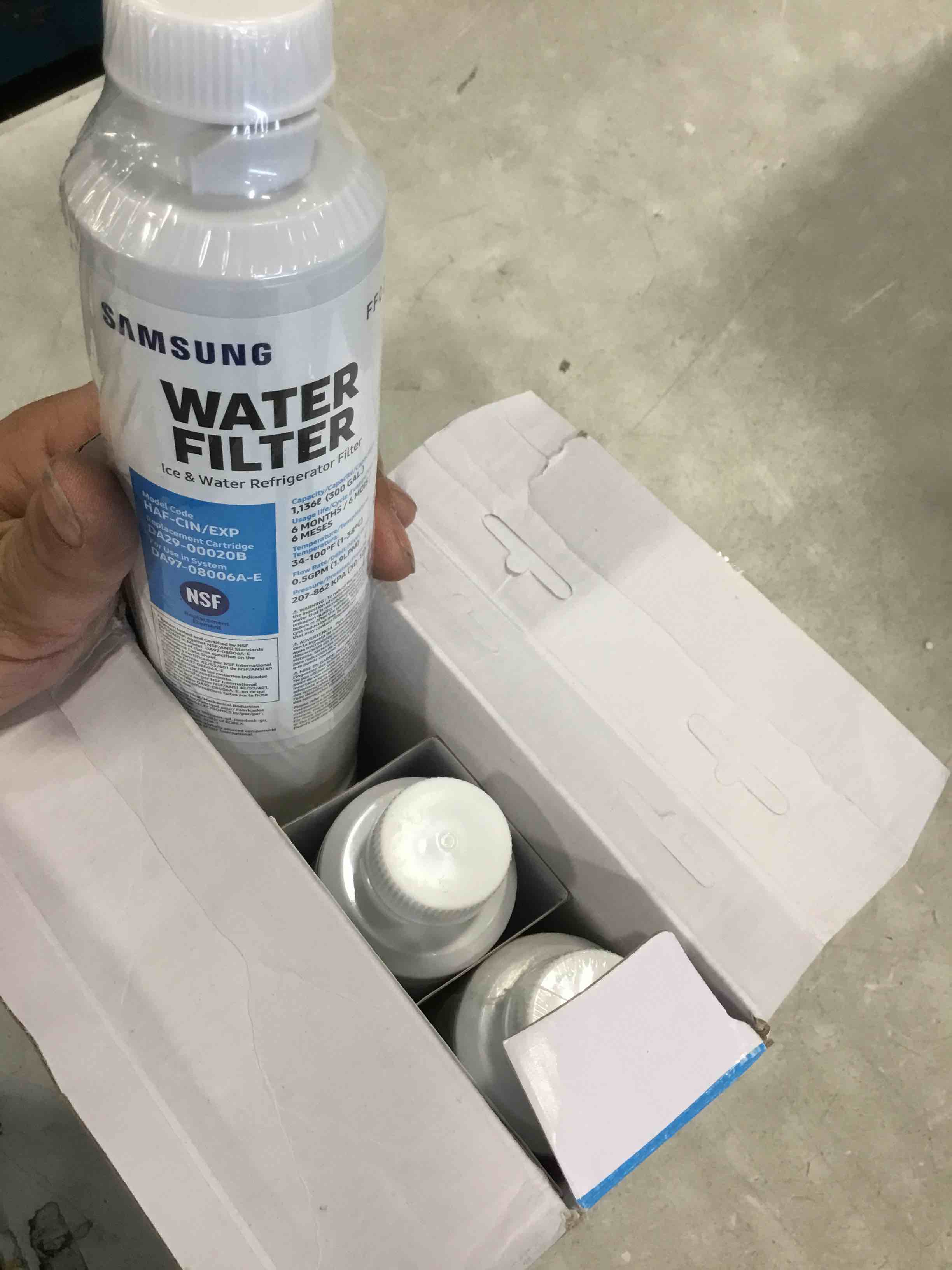 https://s3.amazonaws.com/lotting-images-prod/bidfta/YEL6304752_1713798573496.jpeg
