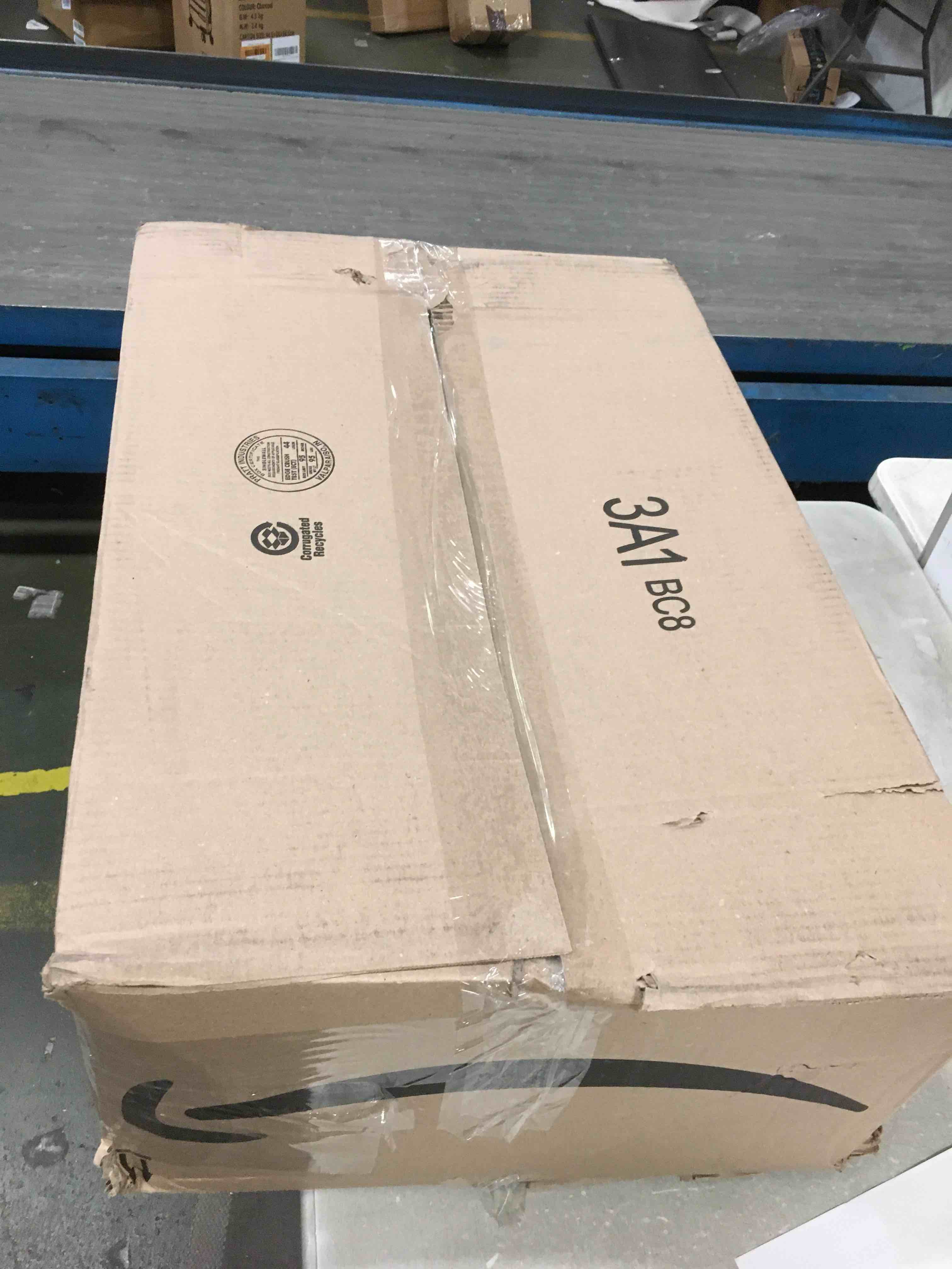 https://s3.amazonaws.com/lotting-images-prod/bidfta/YEL6304981_1712843853910.jpeg