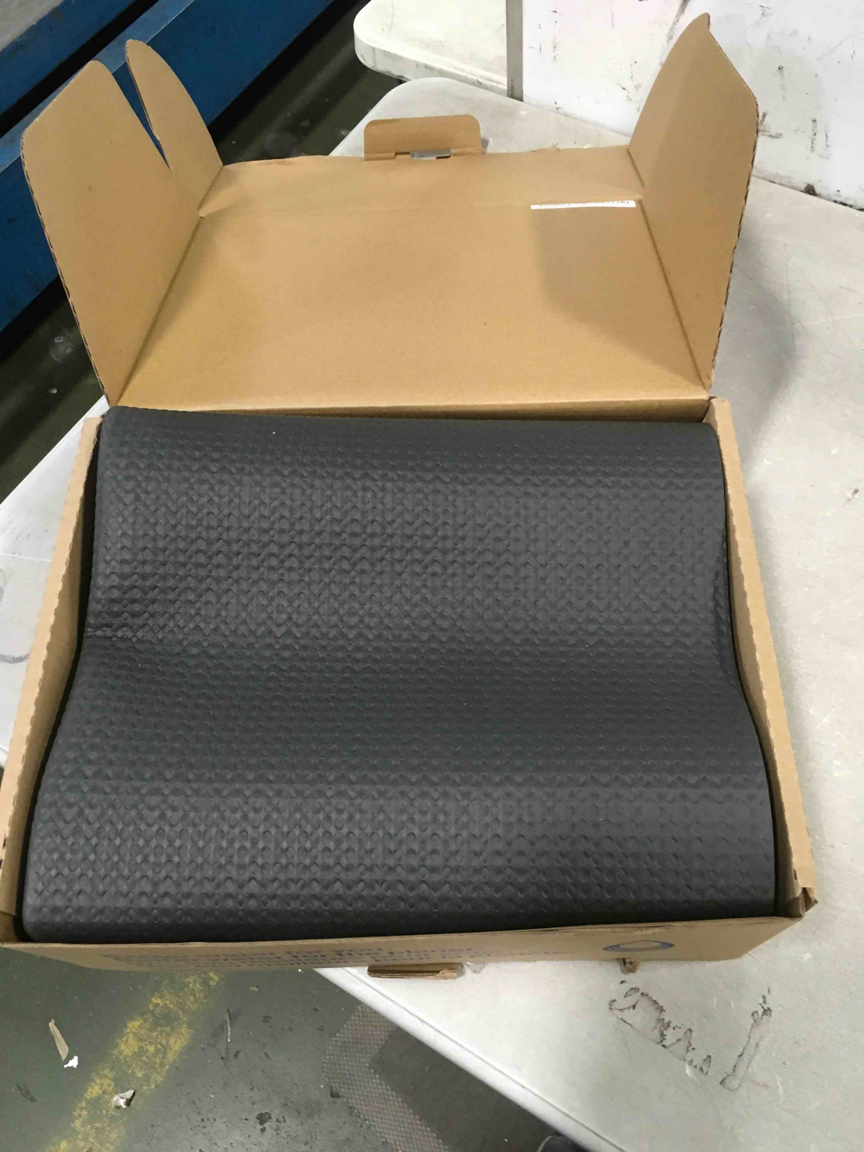 https://s3.amazonaws.com/lotting-images-prod/bidfta/YEL6305025_1712849300194.jpeg