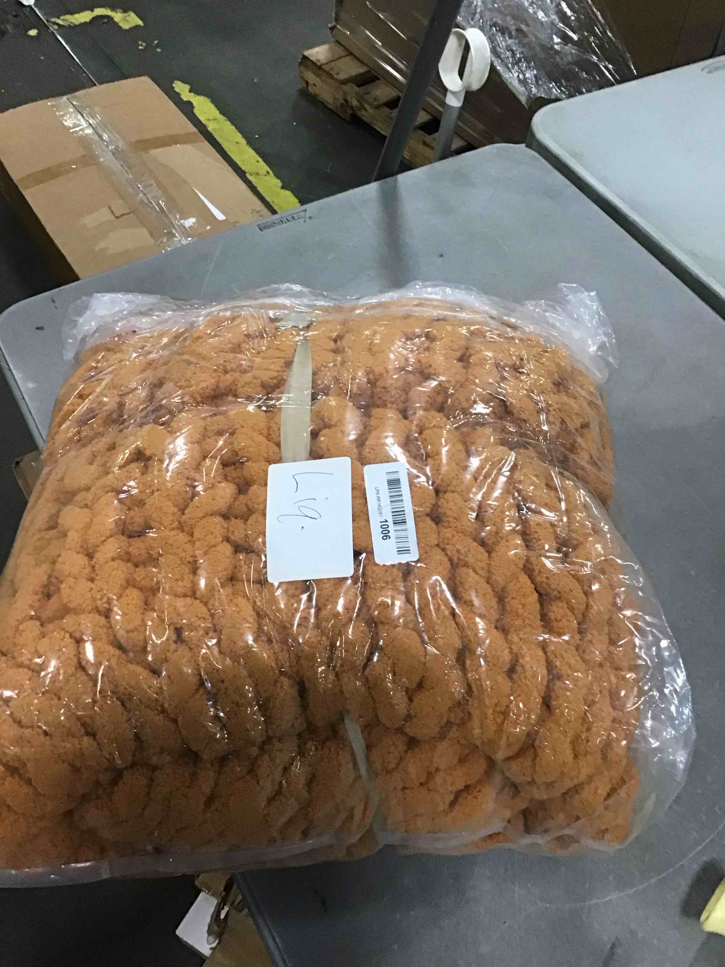 https://s3.amazonaws.com/lotting-images-prod/bidfta/YEL6305154_1712921369102.jpeg