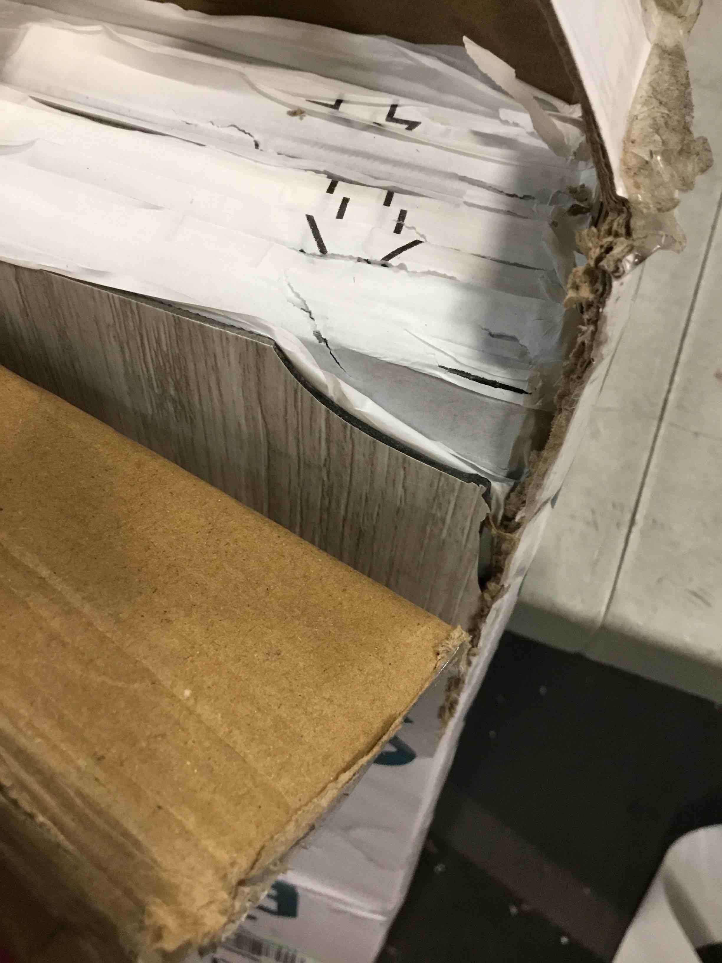 https://s3.amazonaws.com/lotting-images-prod/bidfta/YEL6305424_1713198969458.jpeg