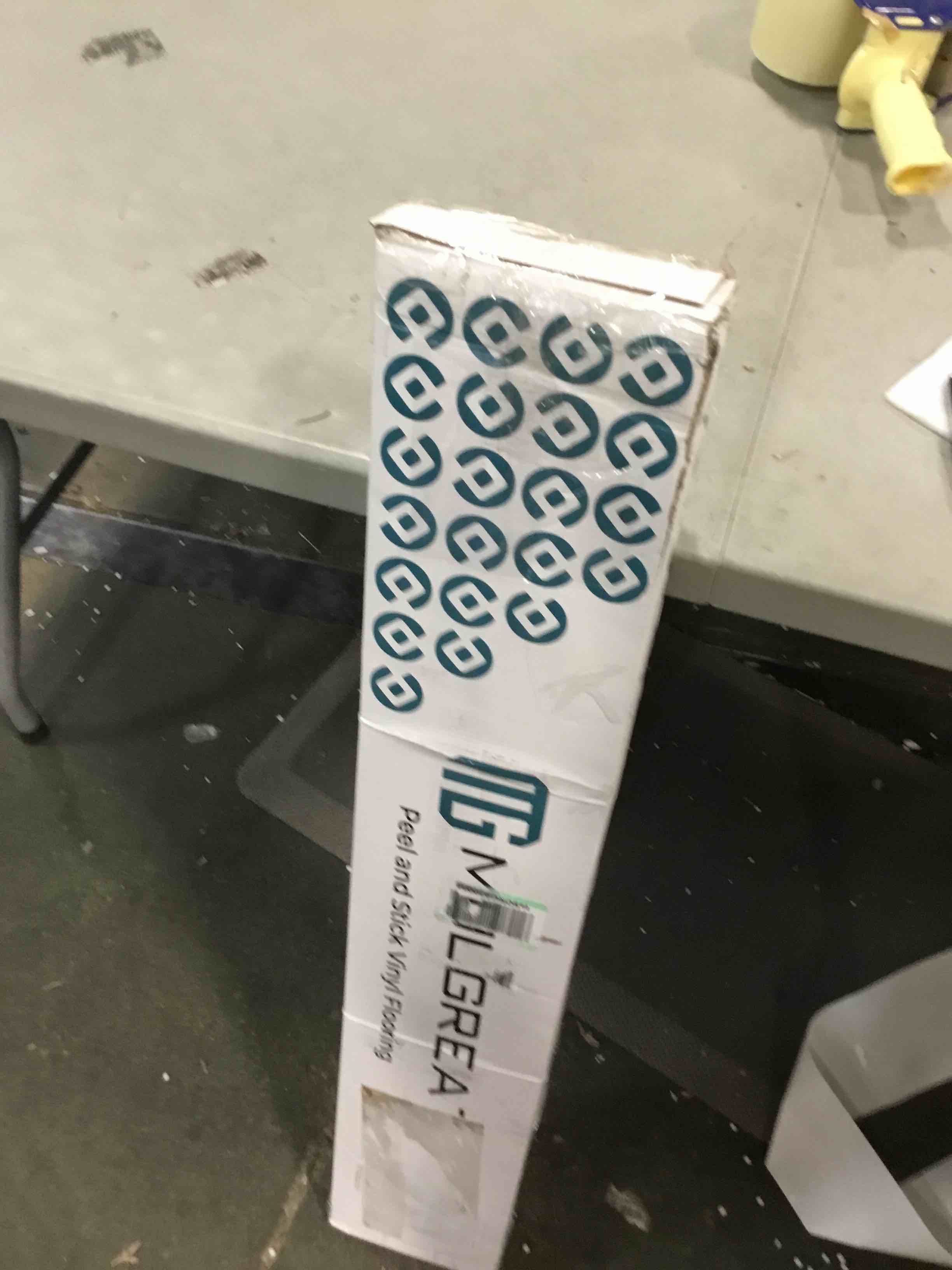 https://s3.amazonaws.com/lotting-images-prod/bidfta/YEL6305424_1713198988477.jpeg