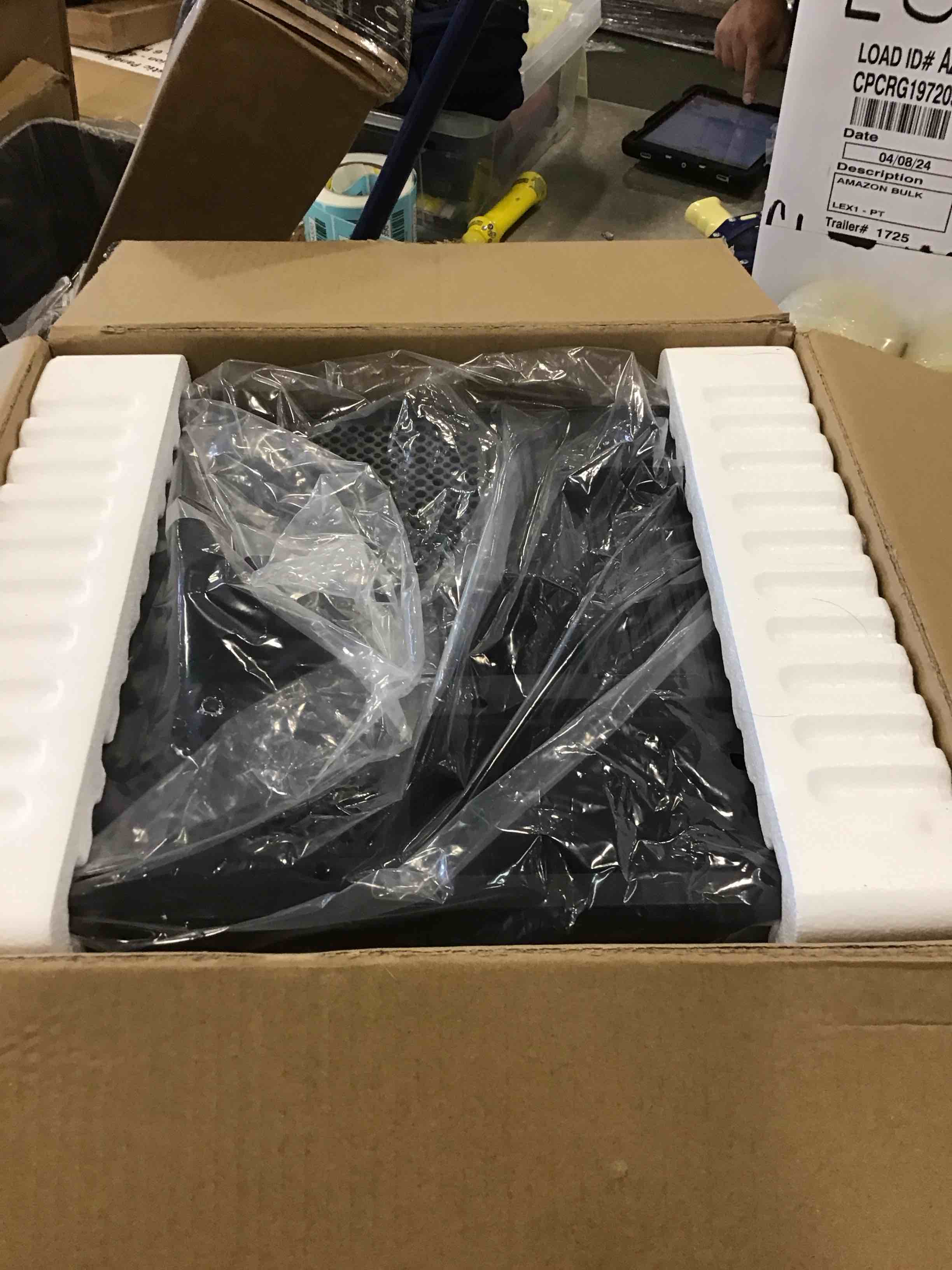 https://s3.amazonaws.com/lotting-images-prod/bidfta/YEL6305676_1713801256961.jpeg
