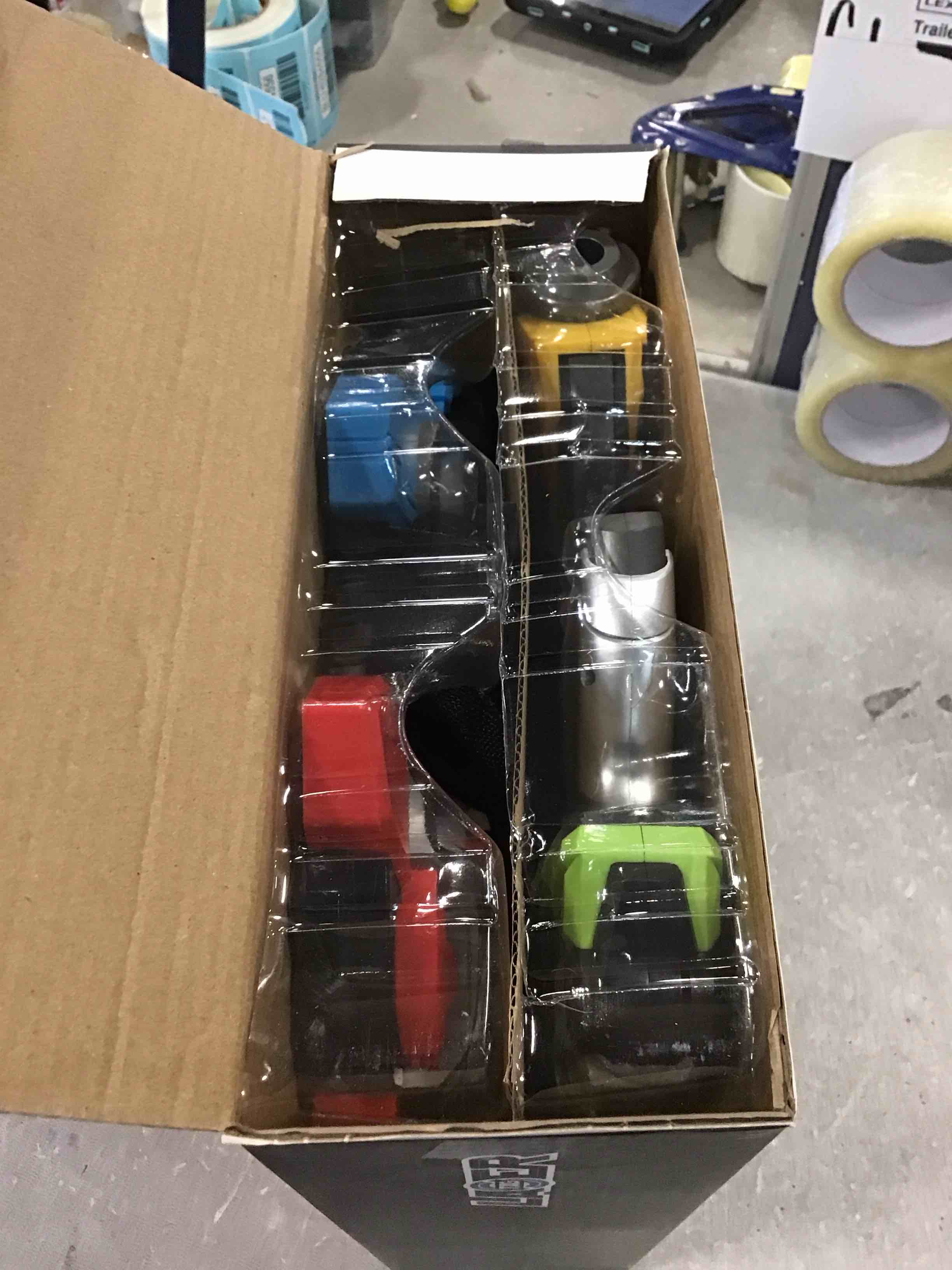 https://s3.amazonaws.com/lotting-images-prod/bidfta/YEL6305724_1713810122431.jpeg