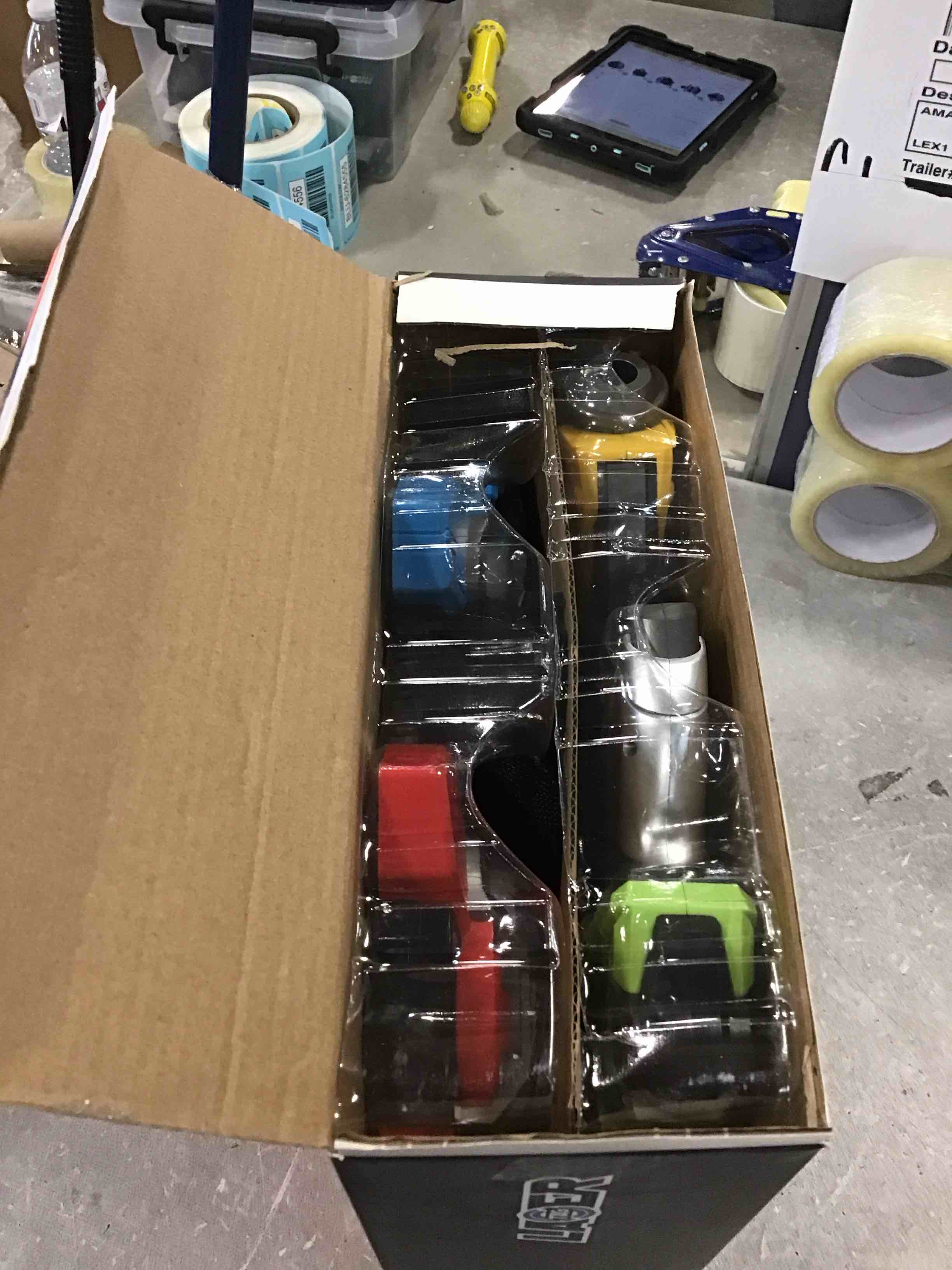 https://s3.amazonaws.com/lotting-images-prod/bidfta/YEL6305724_1713810123973.jpeg
