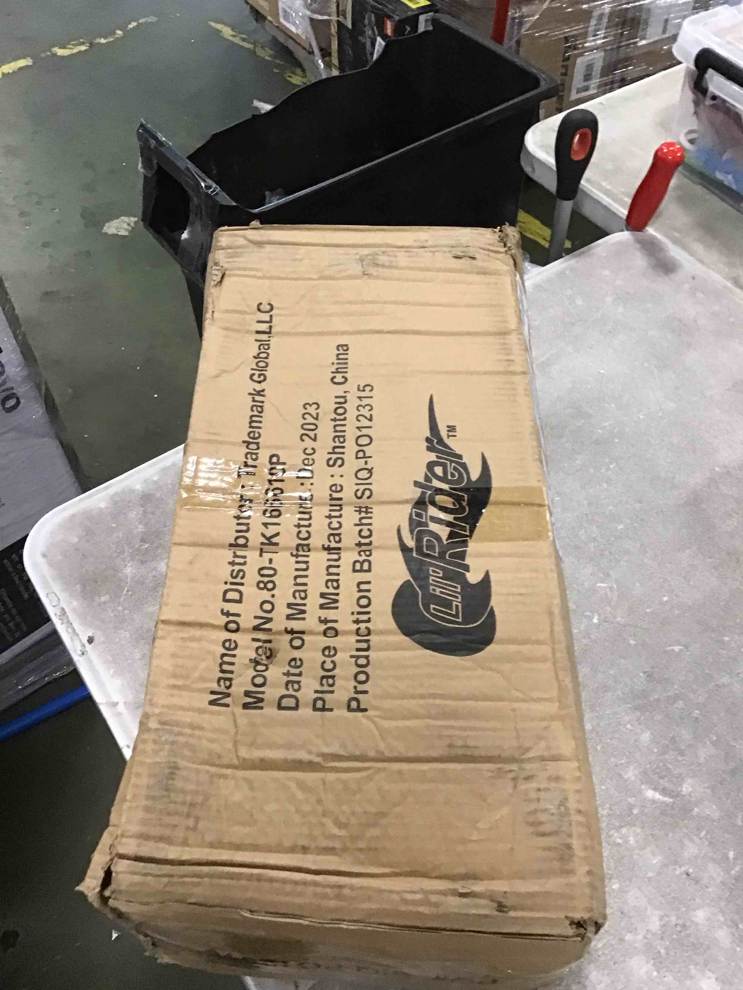 https://s3.amazonaws.com/lotting-images-prod/bidfta/YEL6305845_1713963949688.jpeg