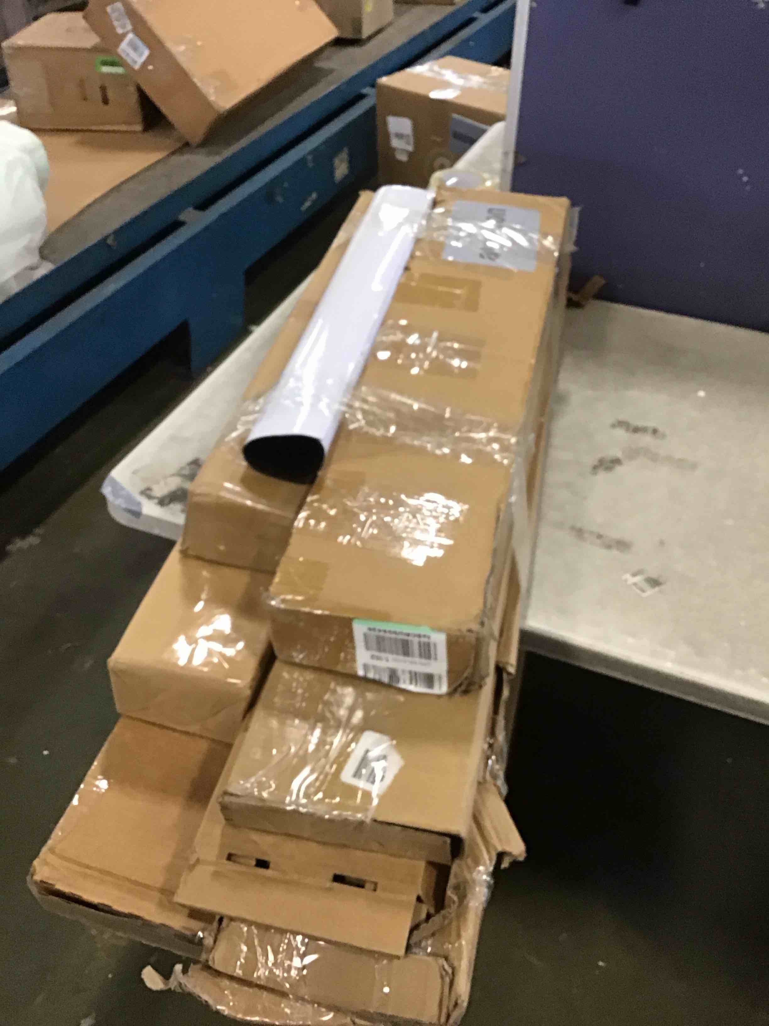 https://s3.amazonaws.com/lotting-images-prod/bidfta/YEL6306188_1714062996009.jpeg