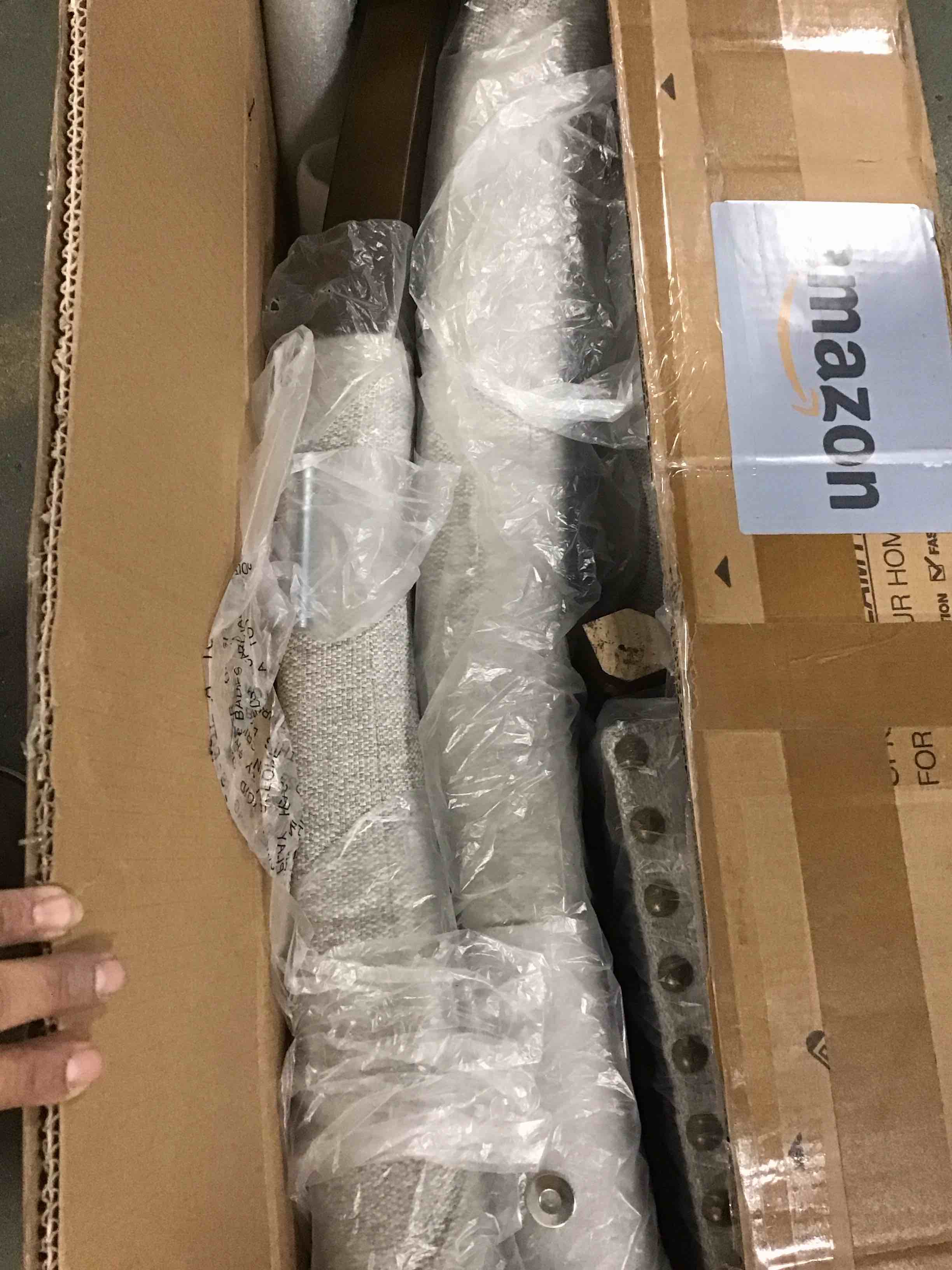 https://s3.amazonaws.com/lotting-images-prod/bidfta/YEL6306324_1714135738035.jpeg