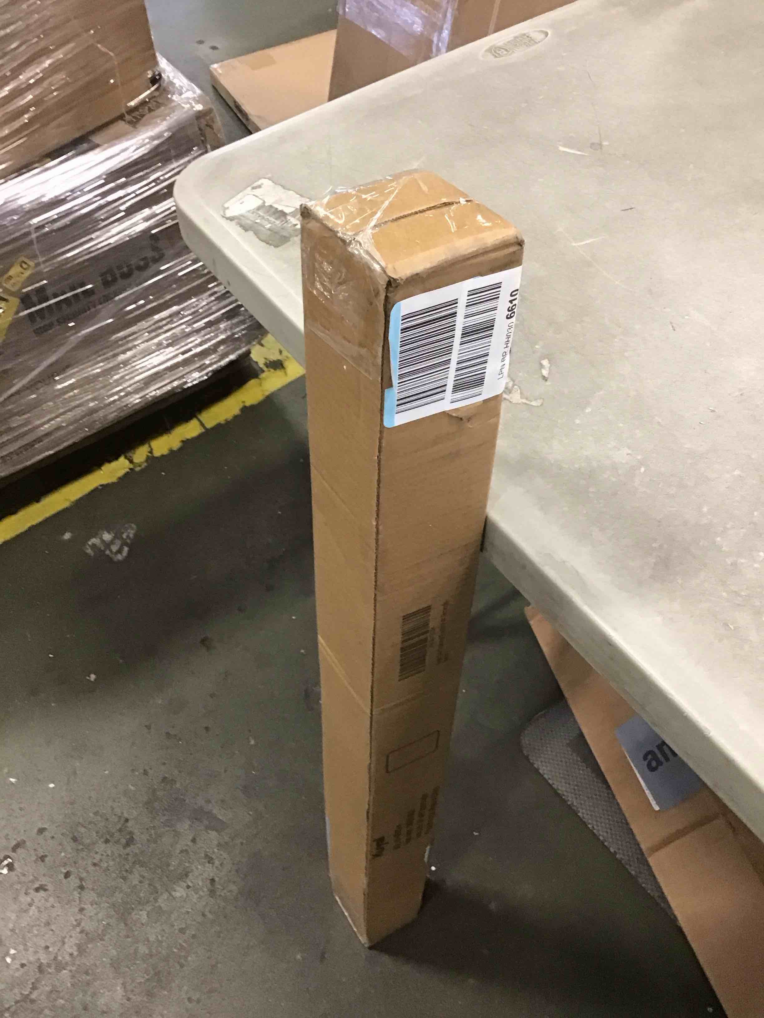 https://s3.amazonaws.com/lotting-images-prod/bidfta/YEL6306331_1714136511849.jpeg