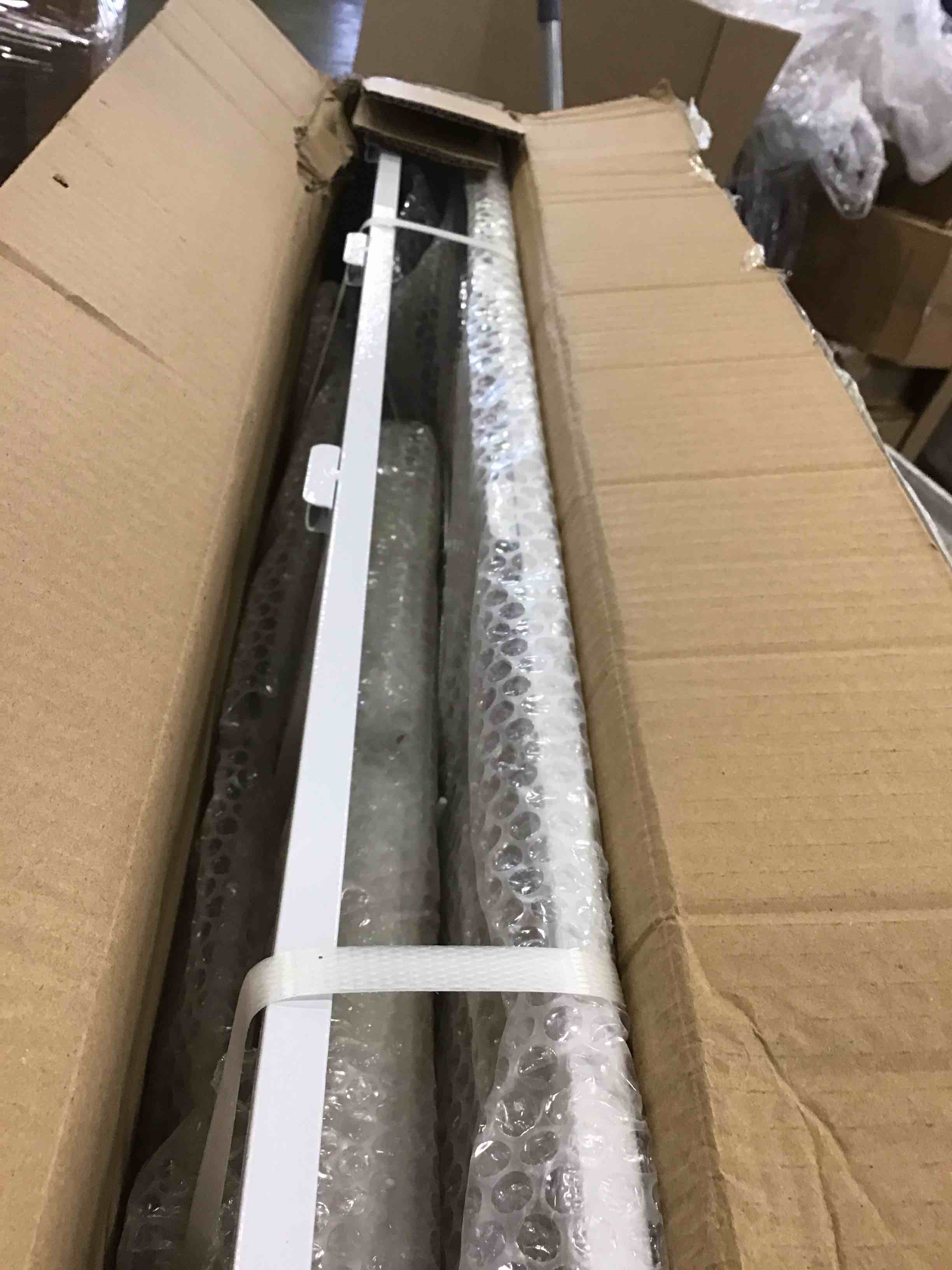 https://s3.amazonaws.com/lotting-images-prod/bidfta/YEL6306356_1714142389223.jpeg