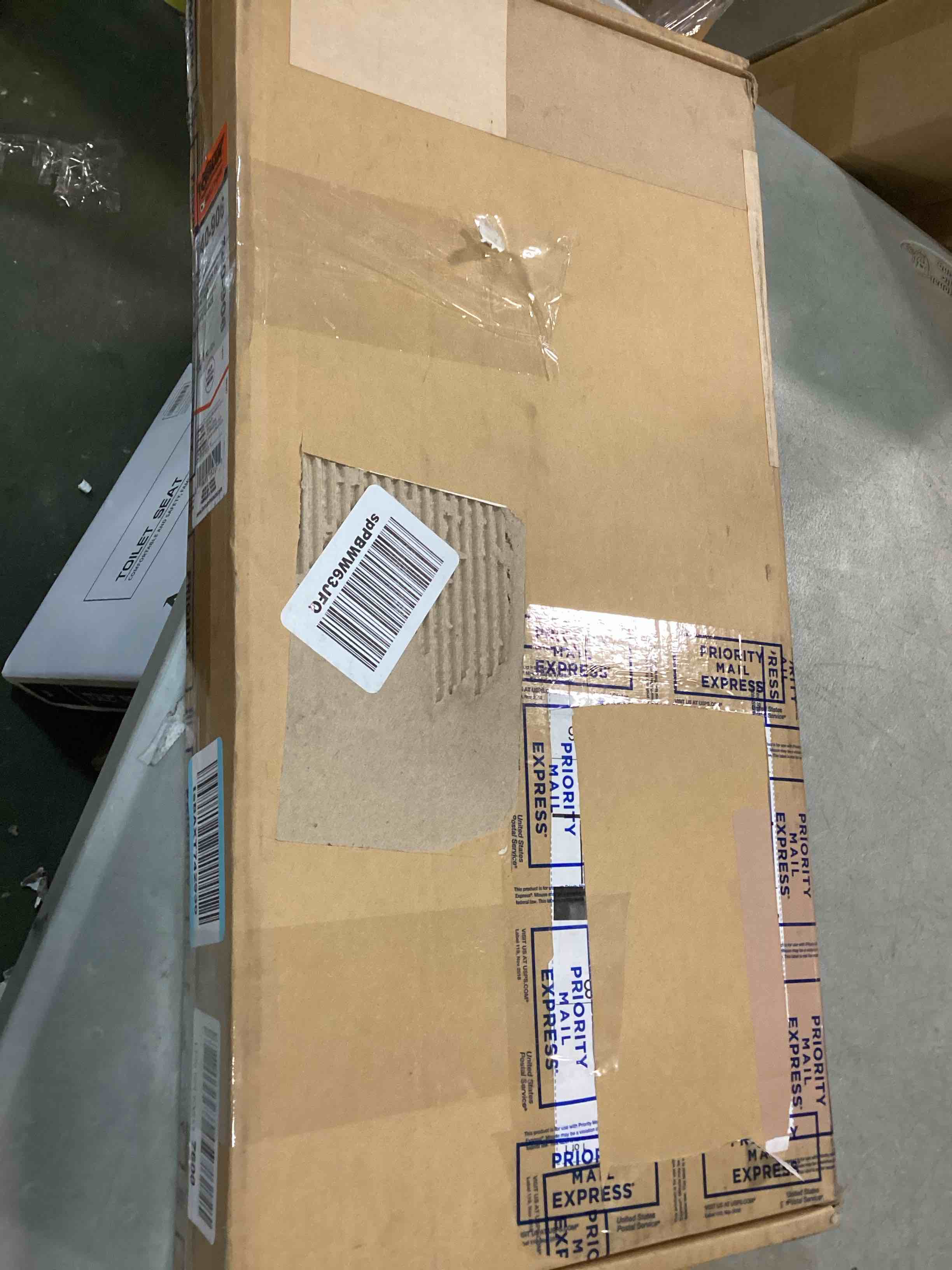 https://s3.amazonaws.com/lotting-images-prod/bidfta/YEL6306442_1712845835715.jpeg
