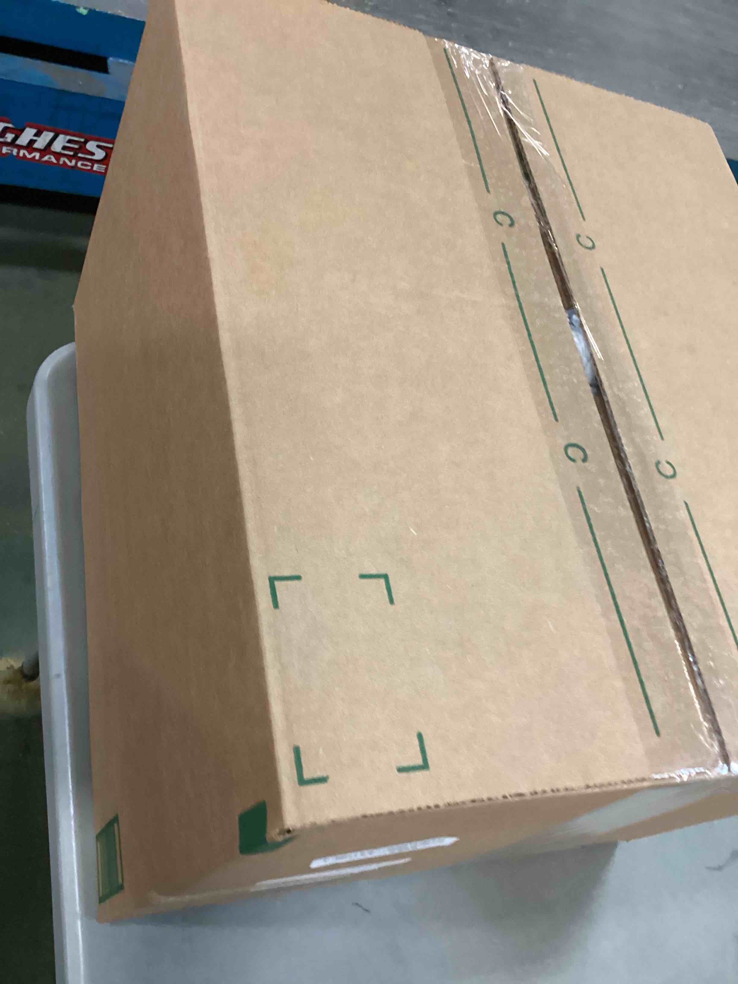 https://s3.amazonaws.com/lotting-images-prod/bidfta/YEL6306523_1712921396451.jpeg