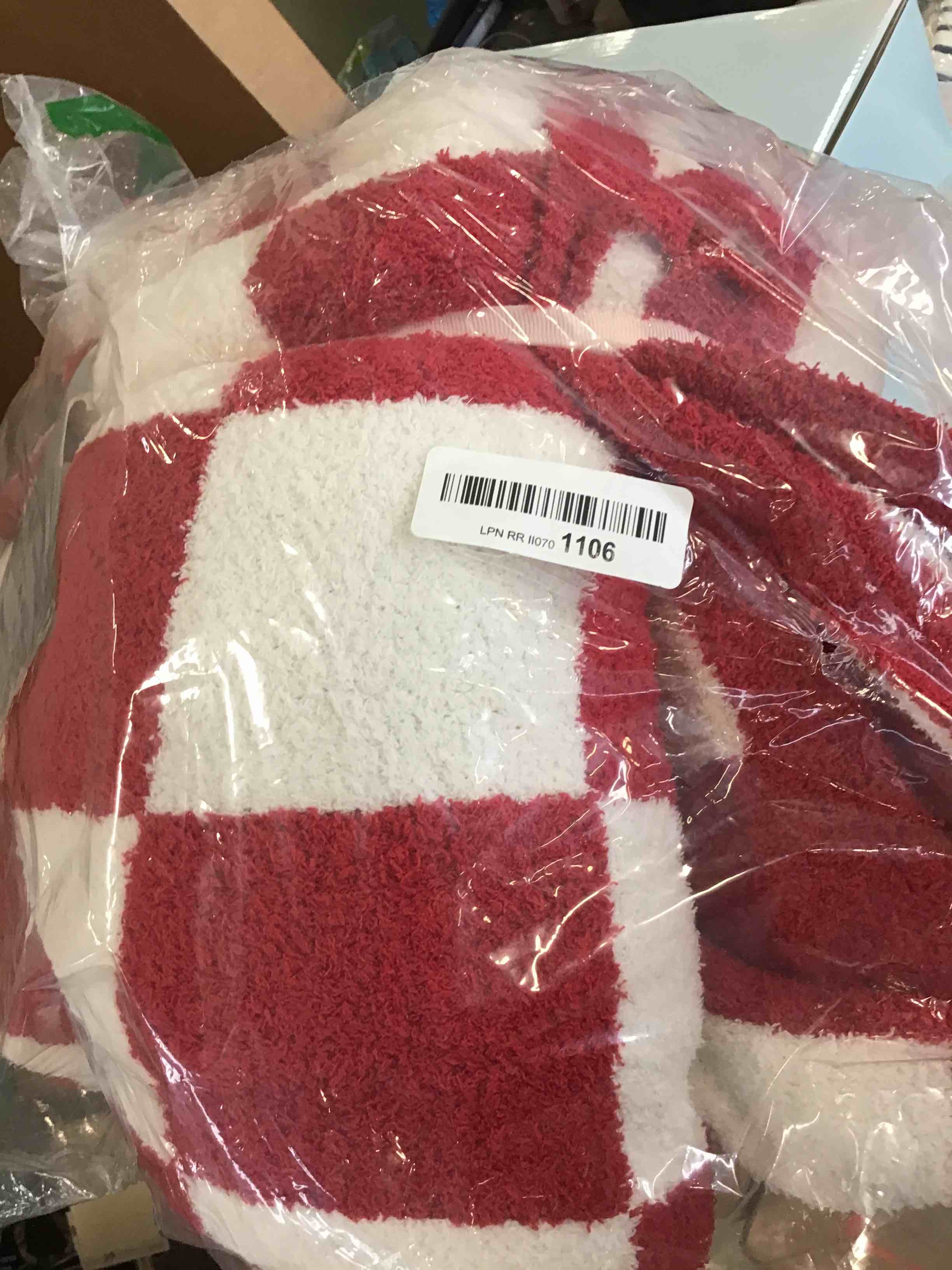 https://s3.amazonaws.com/lotting-images-prod/bidfta/YEL6309226_1712083480150.jpeg