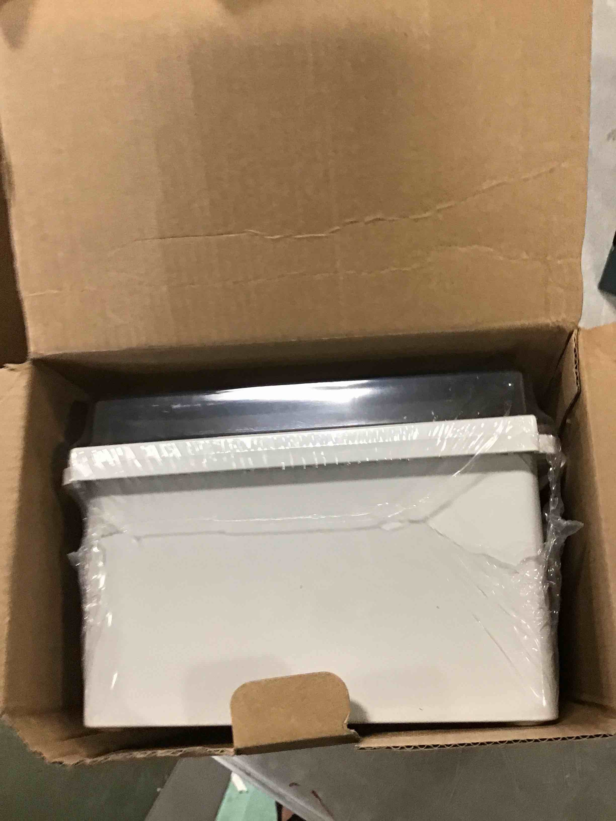 https://s3.amazonaws.com/lotting-images-prod/bidfta/YEL6309376_1712150225614.jpeg