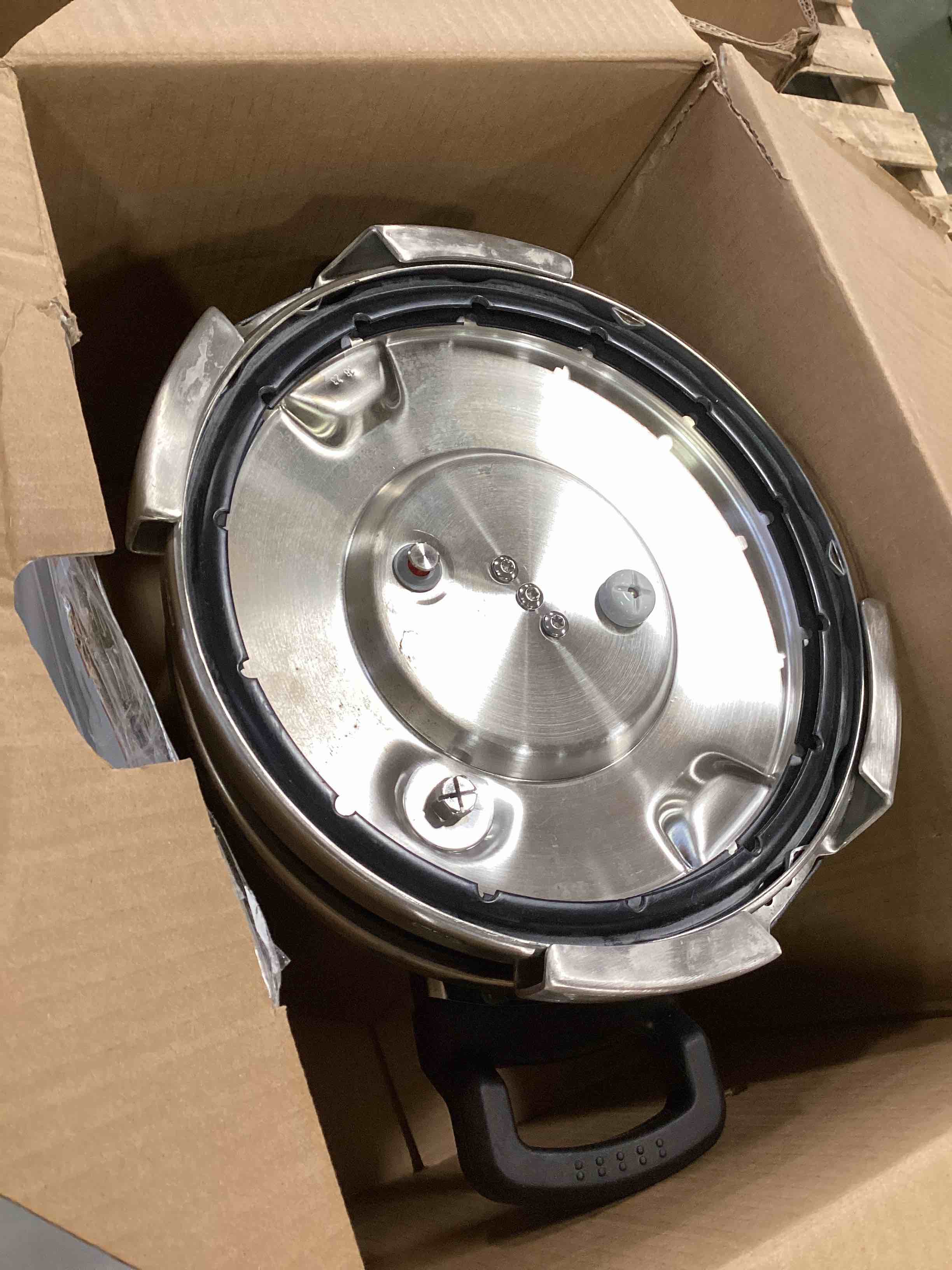 https://s3.amazonaws.com/lotting-images-prod/bidfta/YEL6309637_1711368173804.jpeg