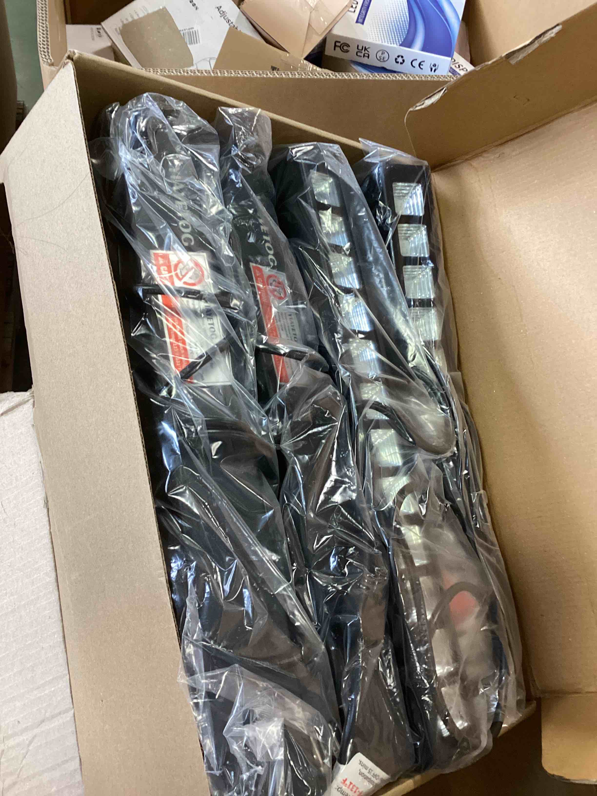https://s3.amazonaws.com/lotting-images-prod/bidfta/YEL6309968_1711477766721.jpeg