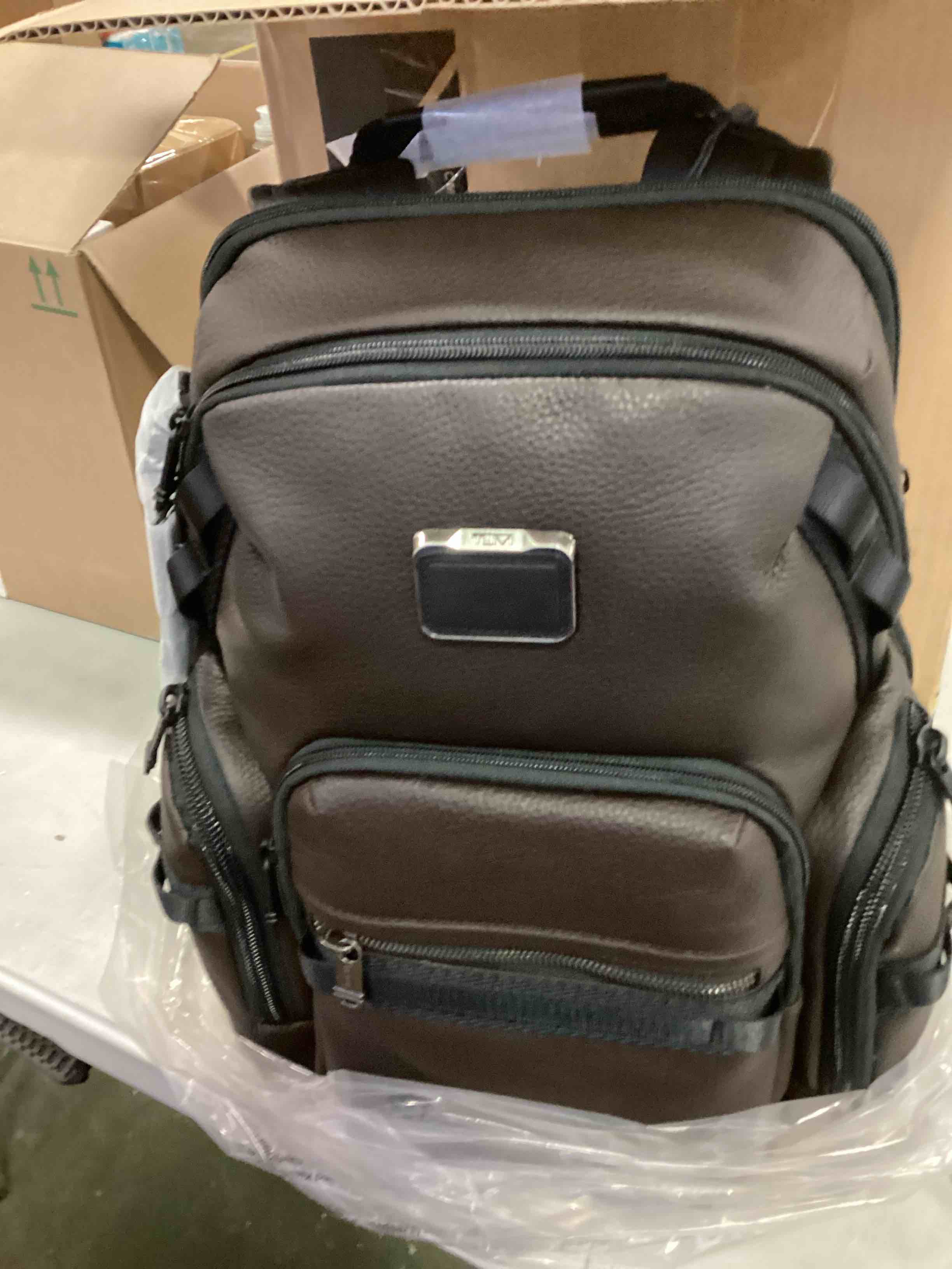 https://s3.amazonaws.com/lotting-images-prod/bidfta/YEL6310563_1711977222050.jpeg