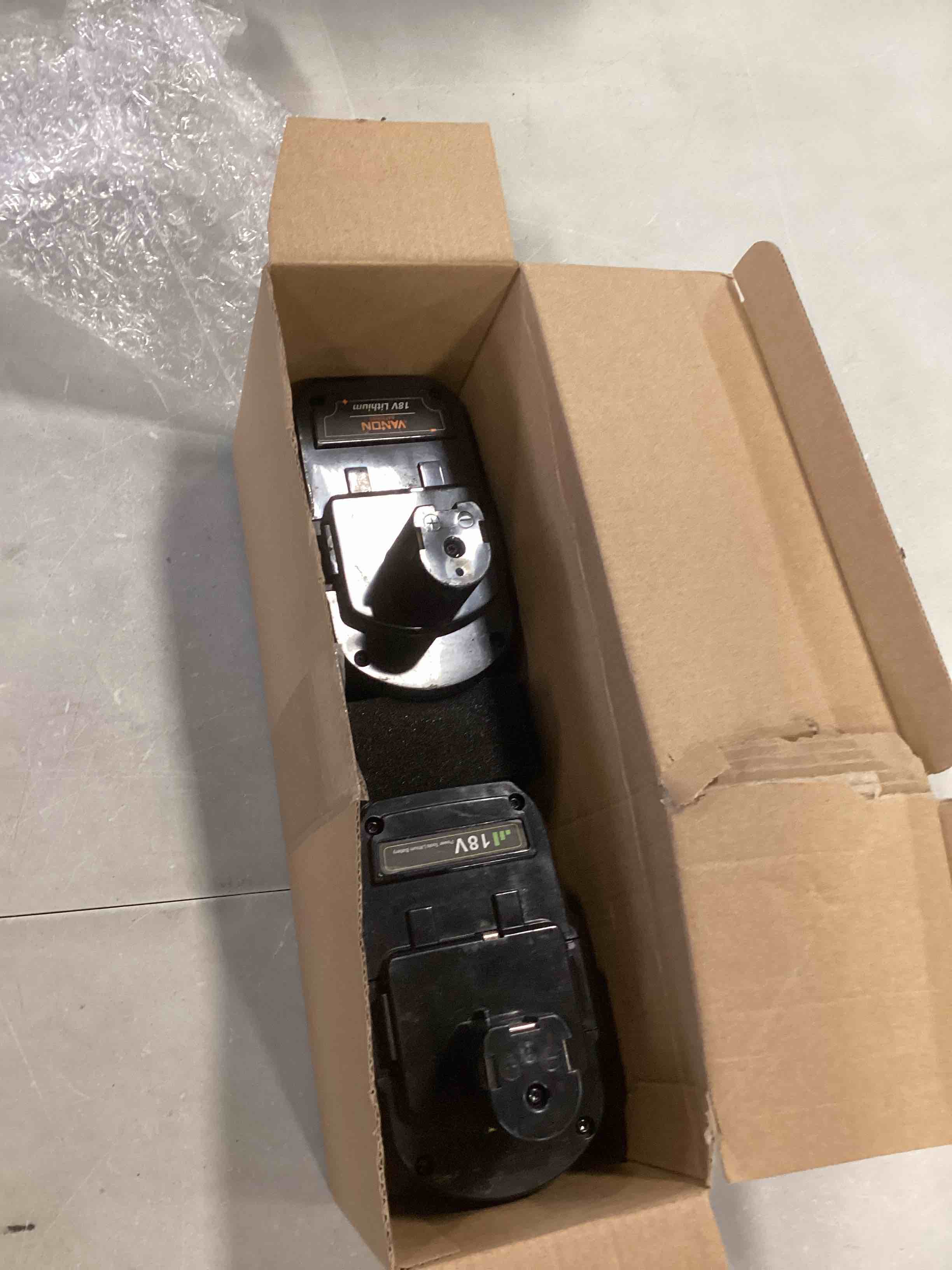 https://s3.amazonaws.com/lotting-images-prod/bidfta/YEL6310892_1712076562382.jpeg