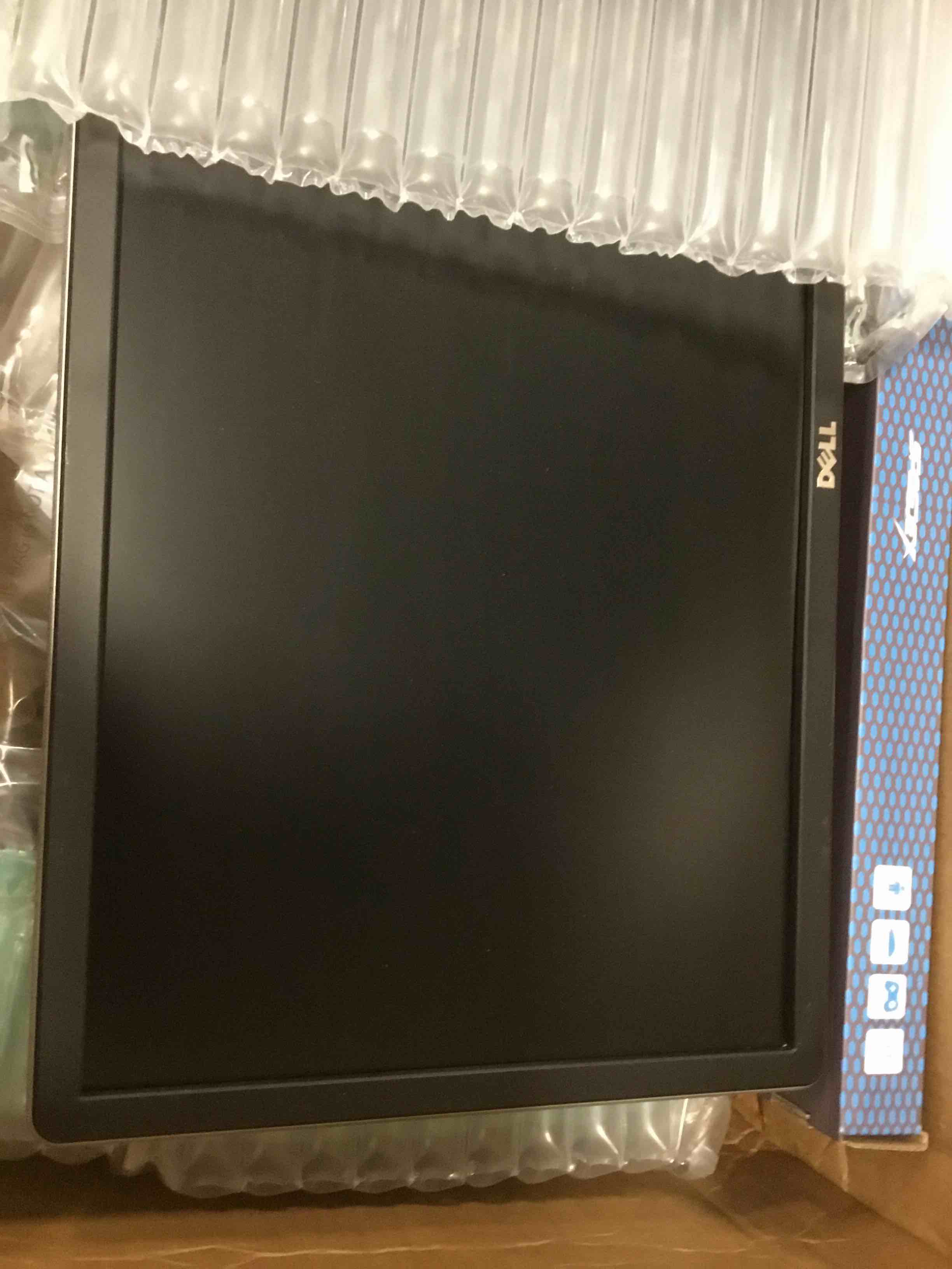 https://s3.amazonaws.com/lotting-images-prod/bidfta/YEL6311631_1711741251509.jpeg