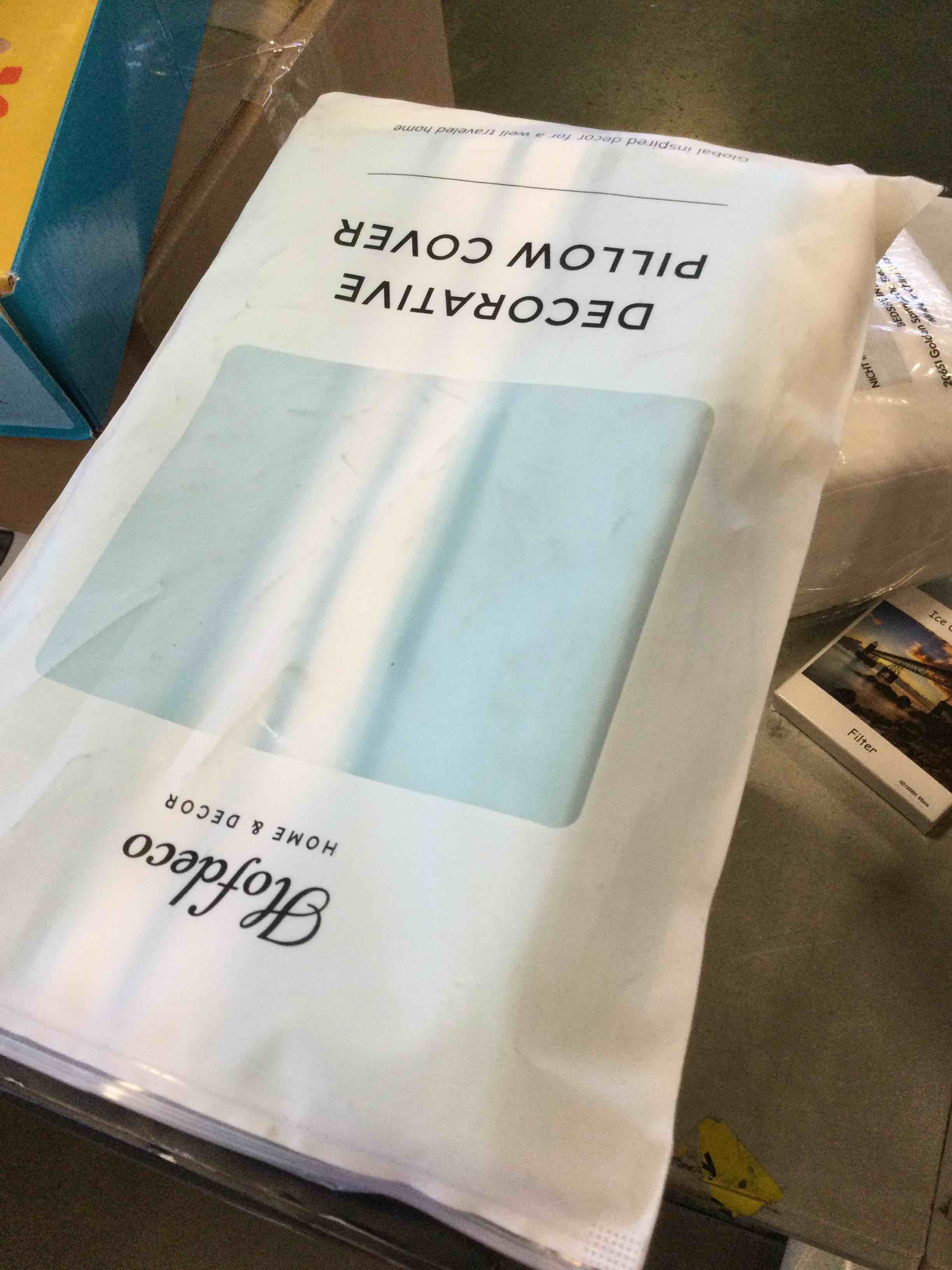https://s3.amazonaws.com/lotting-images-prod/bidfta/YEL6313861_1714074970802.jpeg