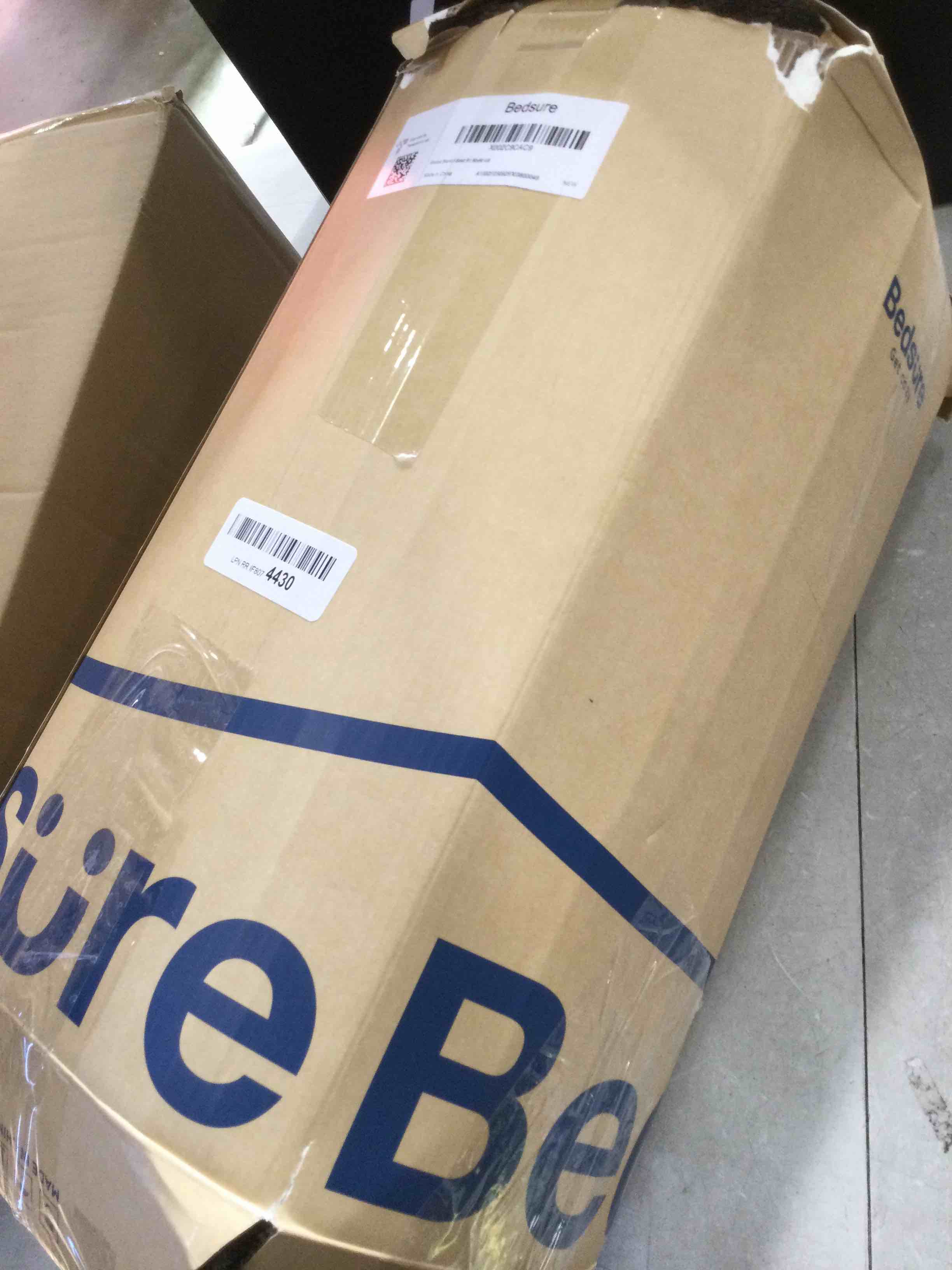 https://s3.amazonaws.com/lotting-images-prod/bidfta/YEL6313881_1714133434543.jpeg