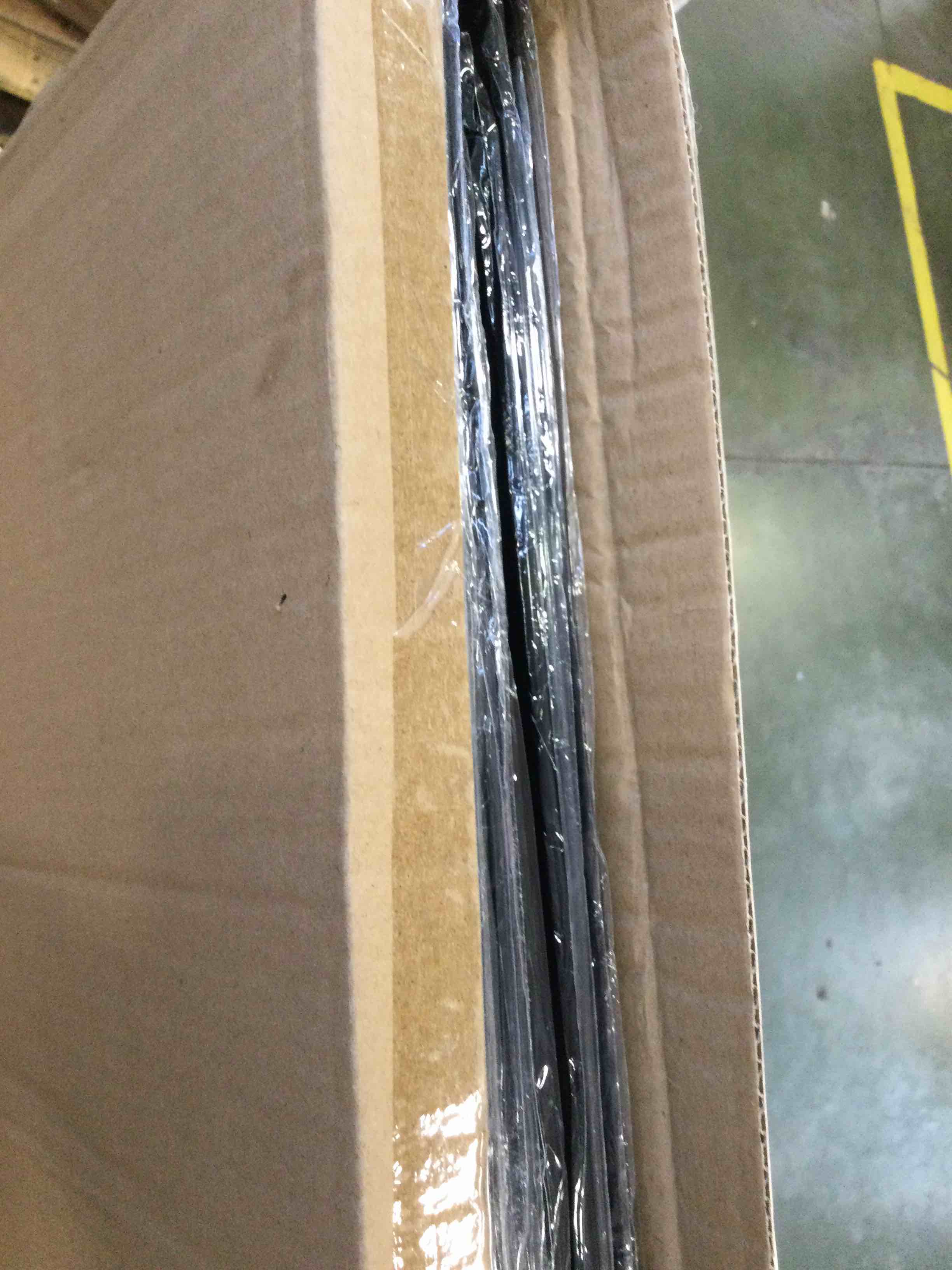 https://s3.amazonaws.com/lotting-images-prod/bidfta/YEL6313905_1714135492832.jpeg