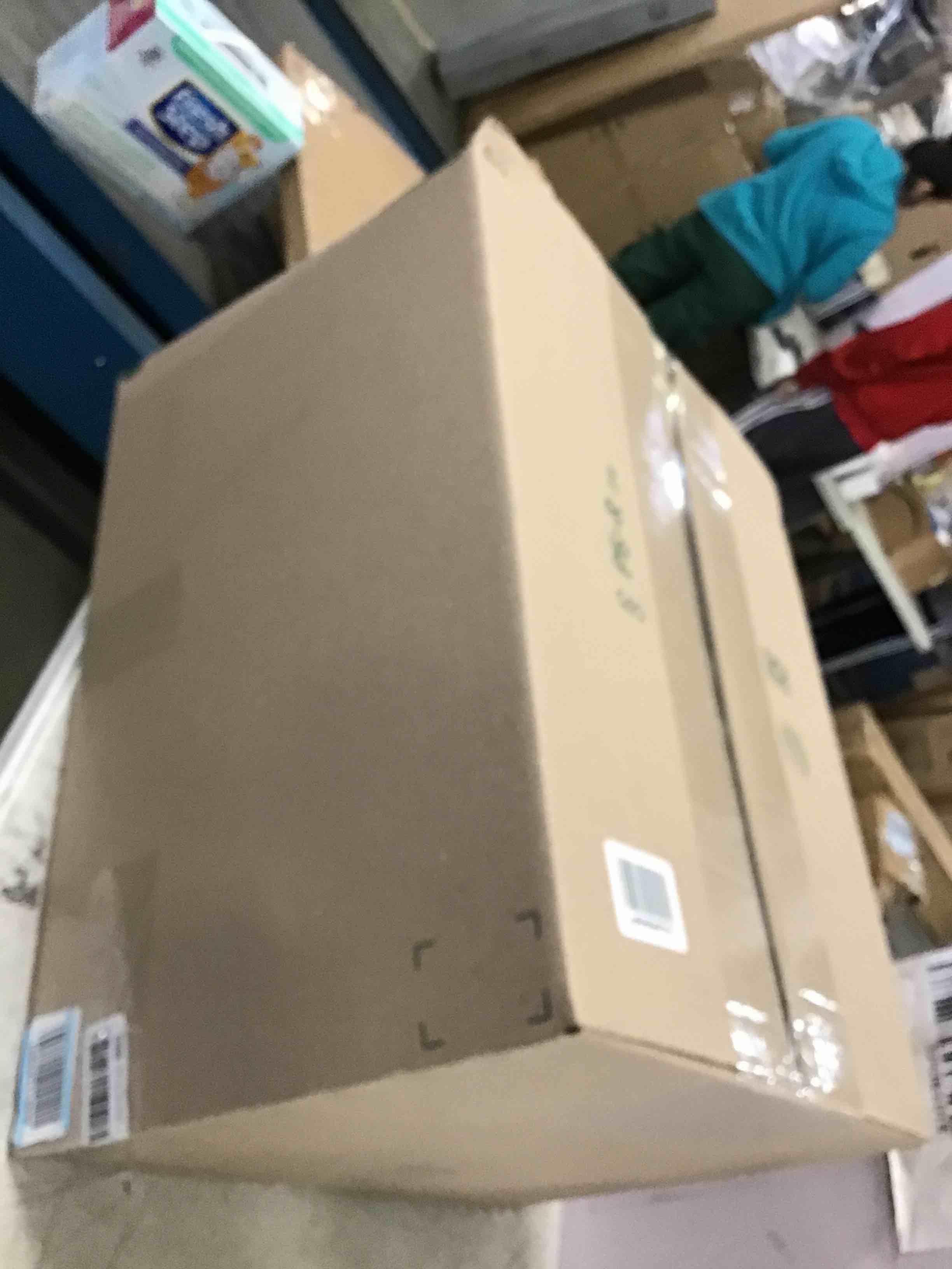 https://s3.amazonaws.com/lotting-images-prod/bidfta/YEL6316759_1711654477341.jpeg