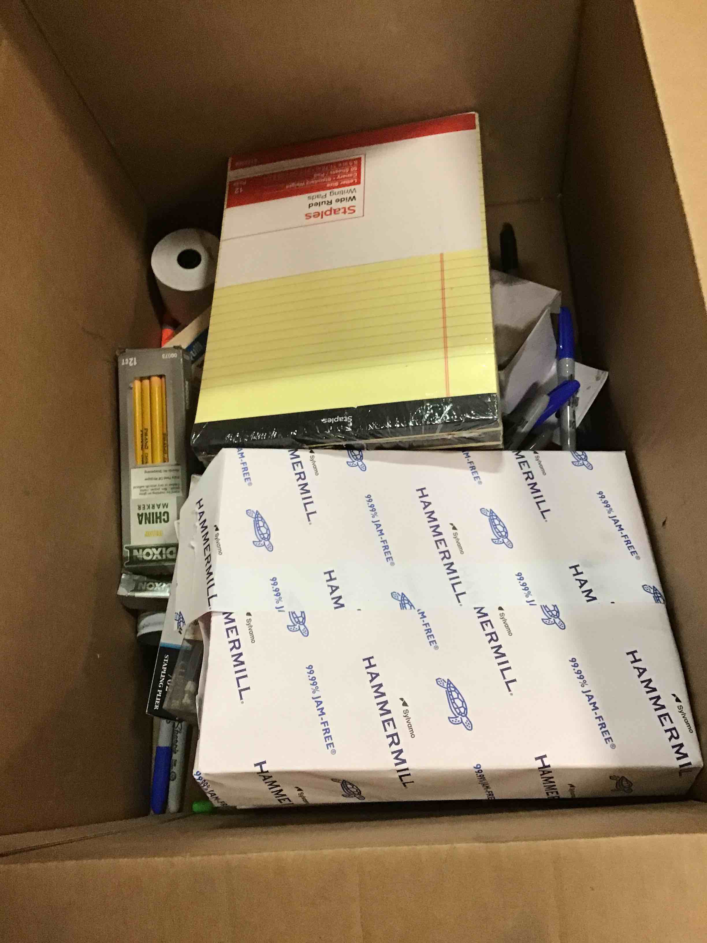 Assorted of box variety of products for the maintenance and cleaning of office or home. (expiration date, brands and sizes may vary)