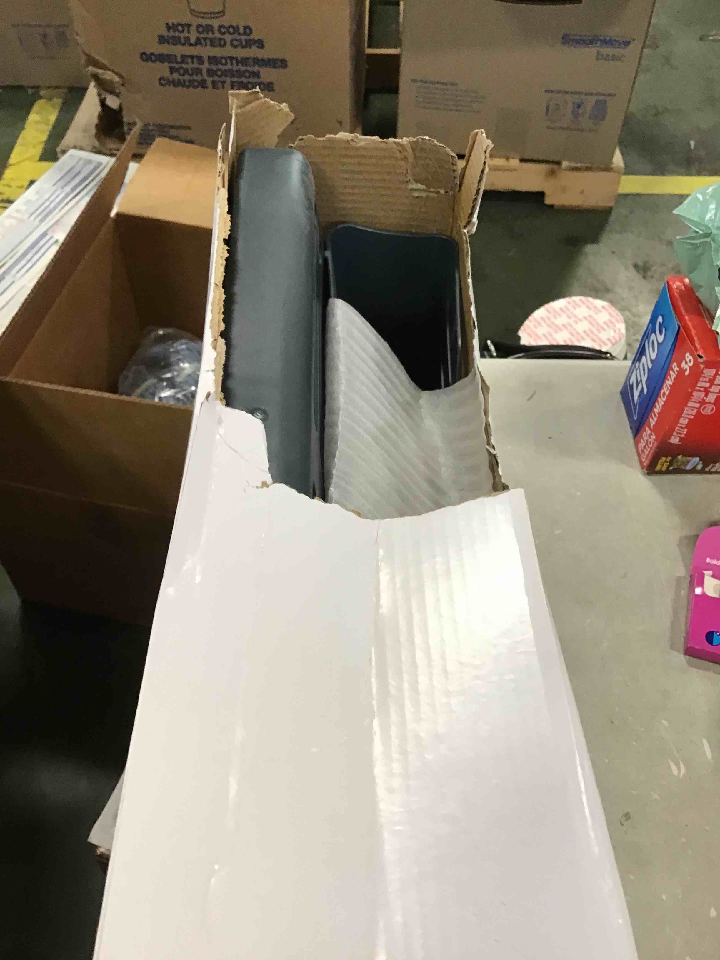https://s3.amazonaws.com/lotting-images-prod/bidfta/YEL6318869_1712149004616.jpeg
