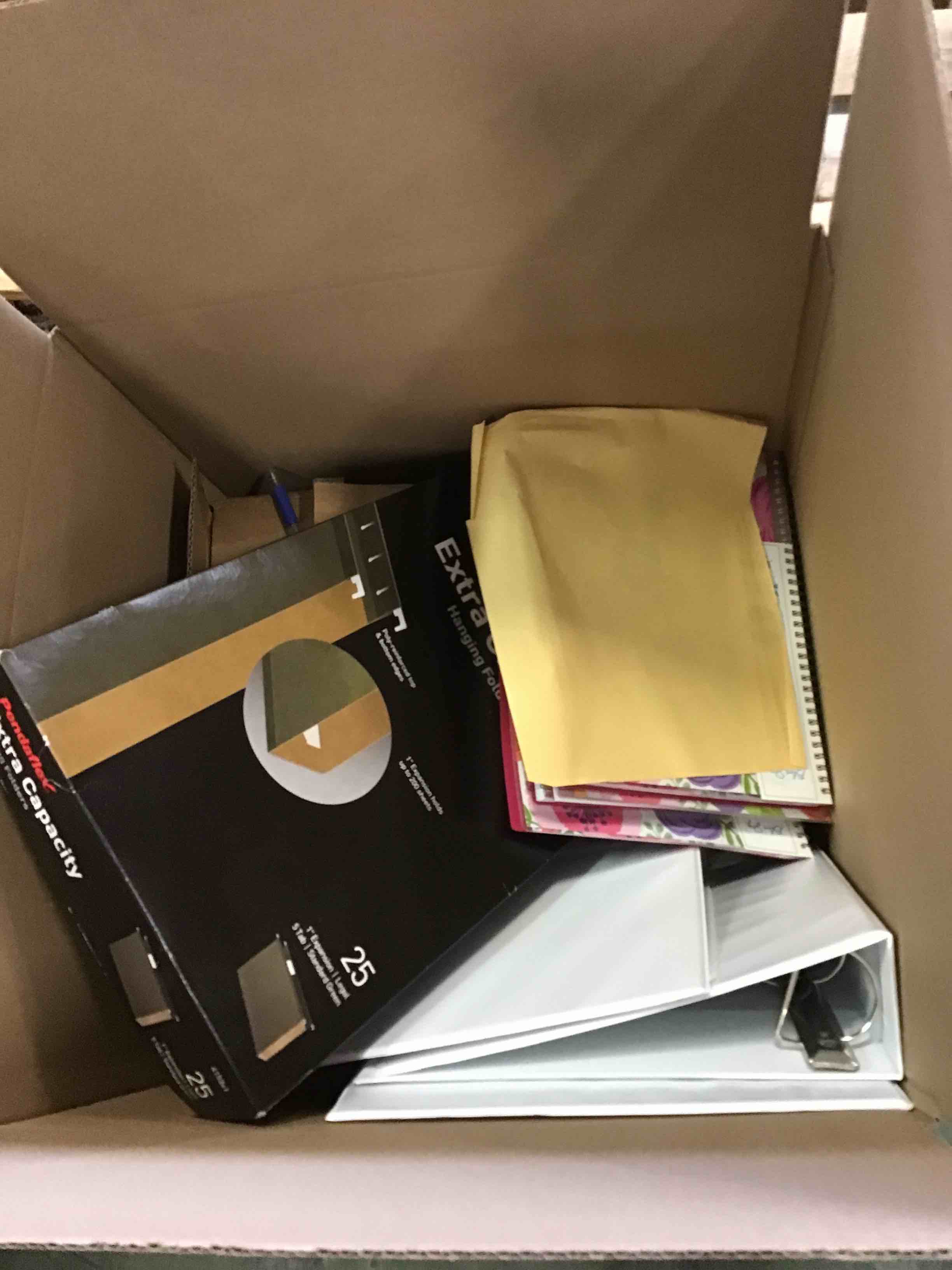 Assorted of Box variety of products for the maintenance and cleaning of office or home. (expiration date, brands and sizes may vary)