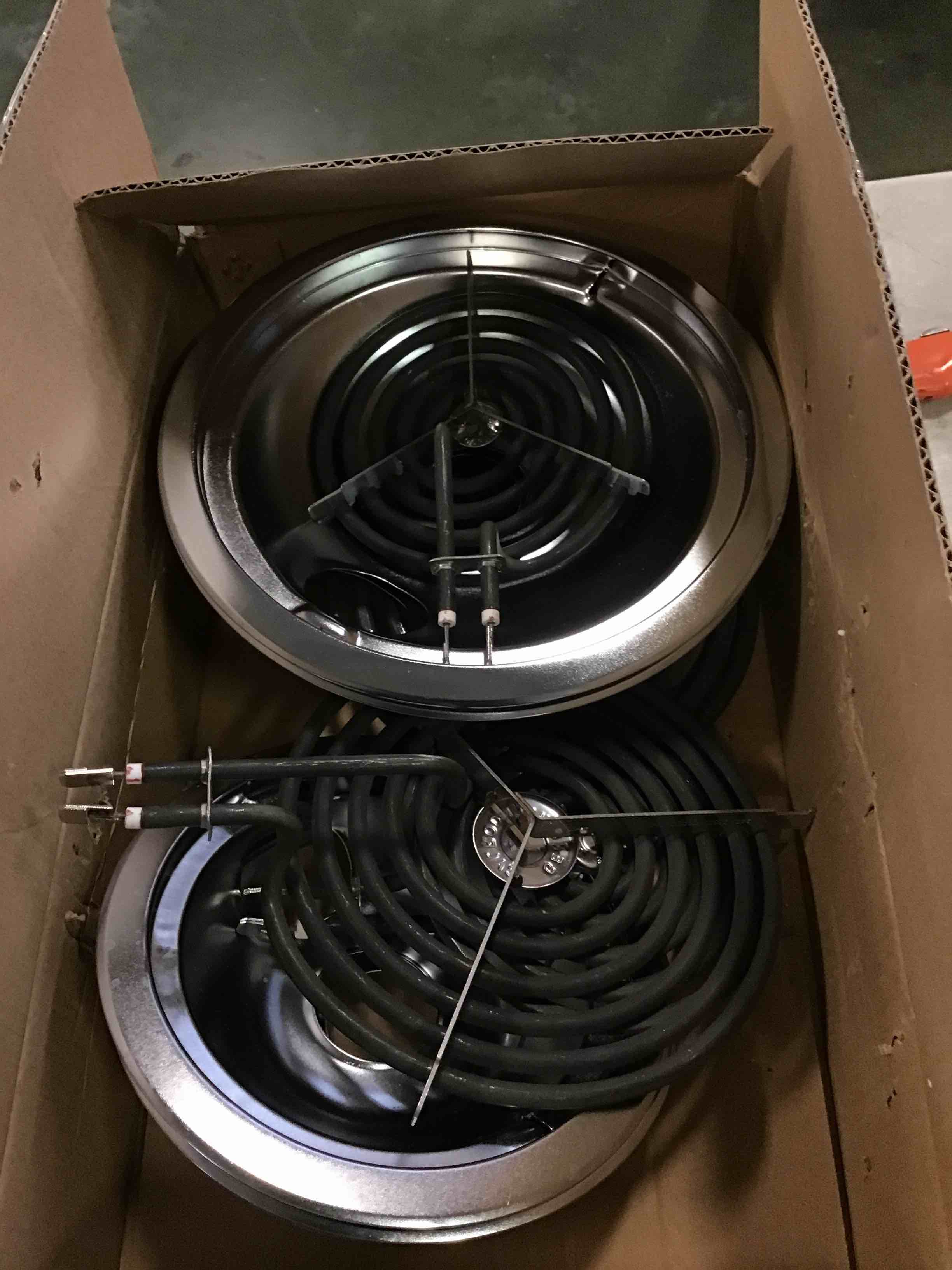 WB30M1 WB30M2 GE Electric Stove Burners Replacement Element with Stove Burner Covers Drip Pans for Electric Stoves Compatible with GE Hotpoint Electric Range Stove Top