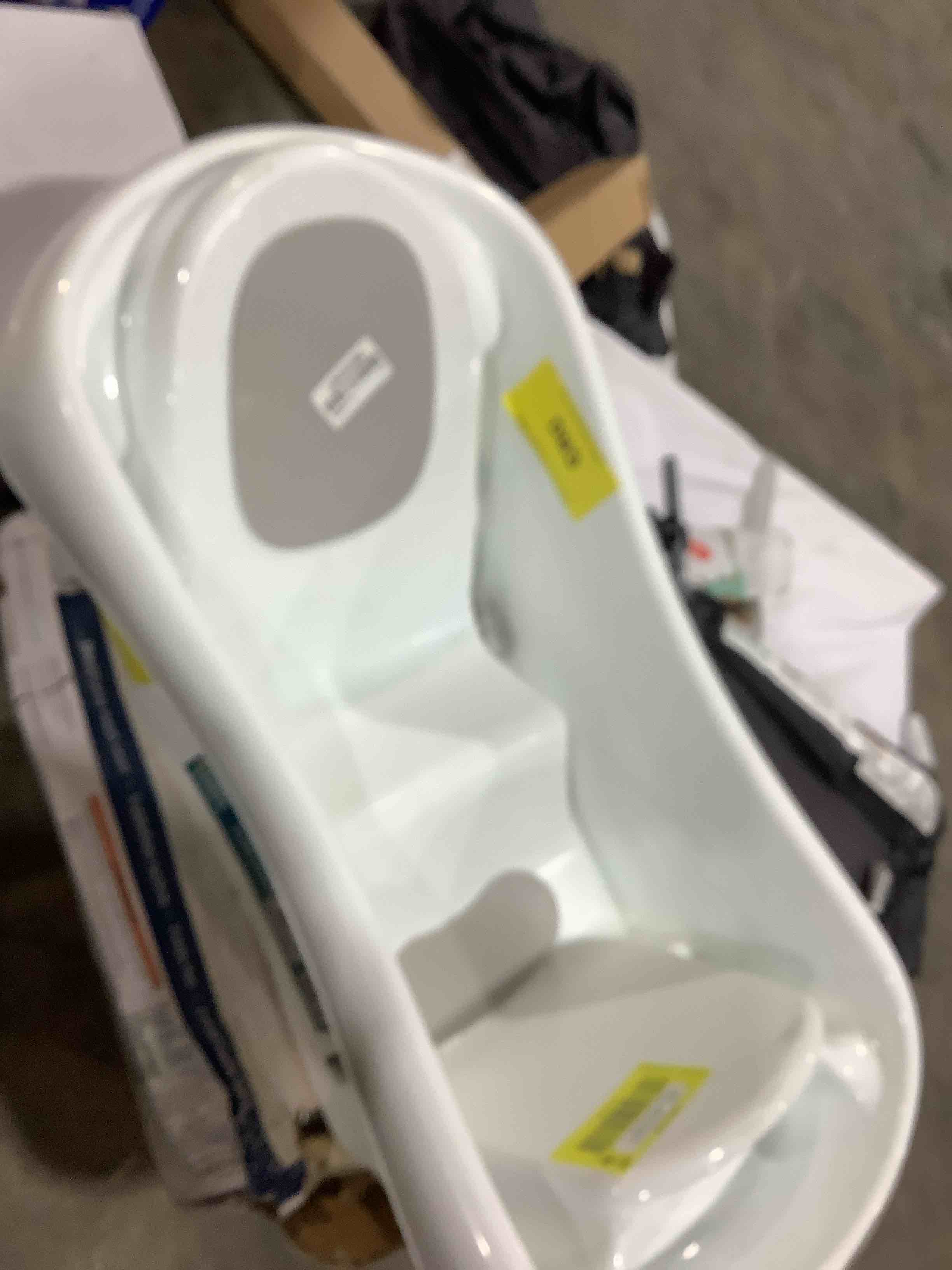 Condition photo showing Good Condition for The First Years Sure Comfort Deluxe Newborn-to-Toddler Tub with Sling - White