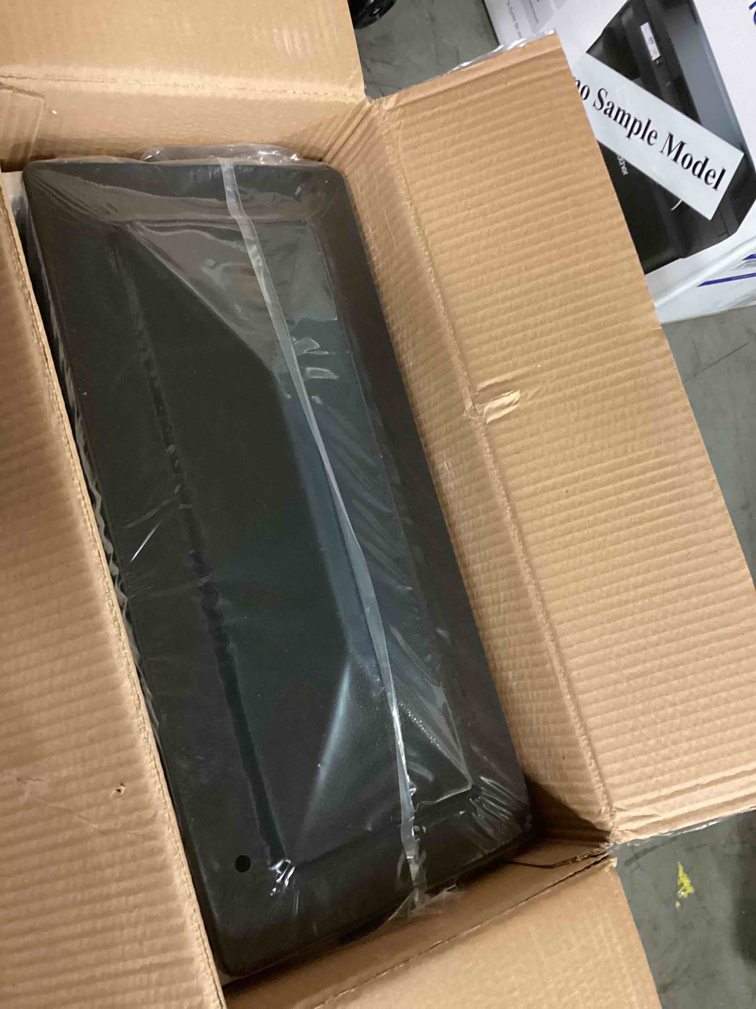 https://s3.amazonaws.com/lotting-images-prod/bidfta/YEL6324547_1712929961746.jpeg