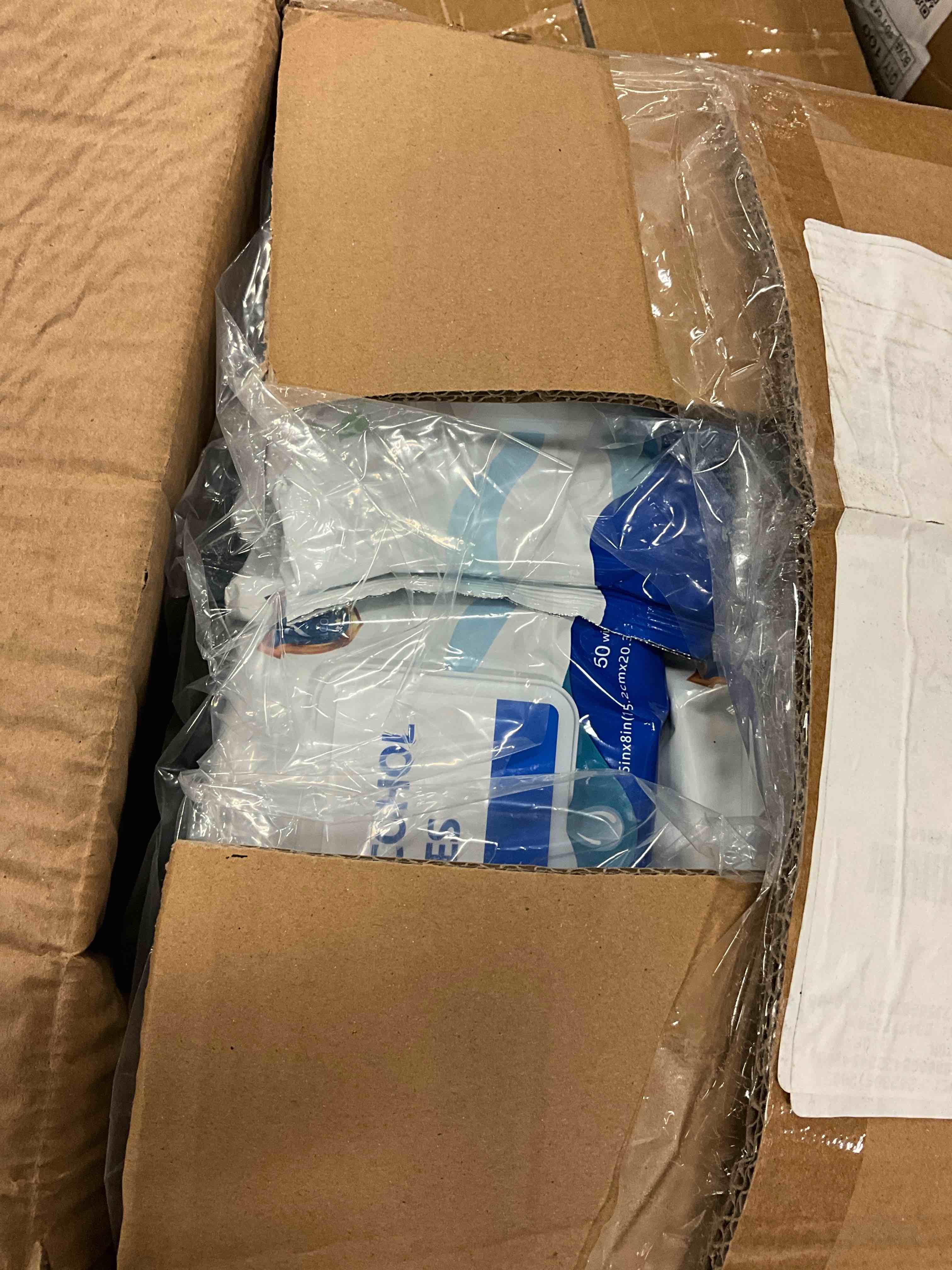 https://s3.amazonaws.com/lotting-images-prod/bidfta/YEL6326009_1717693391124.jpeg