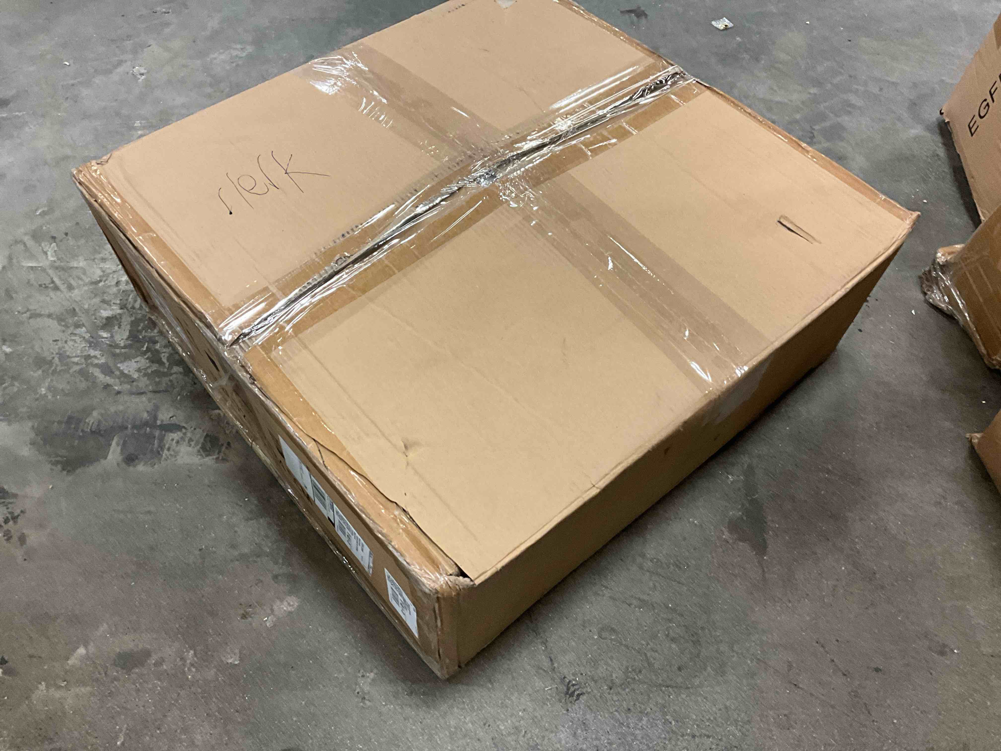 https://s3.amazonaws.com/lotting-images-prod/bidfta/YEL6326108_1717771822065.jpeg