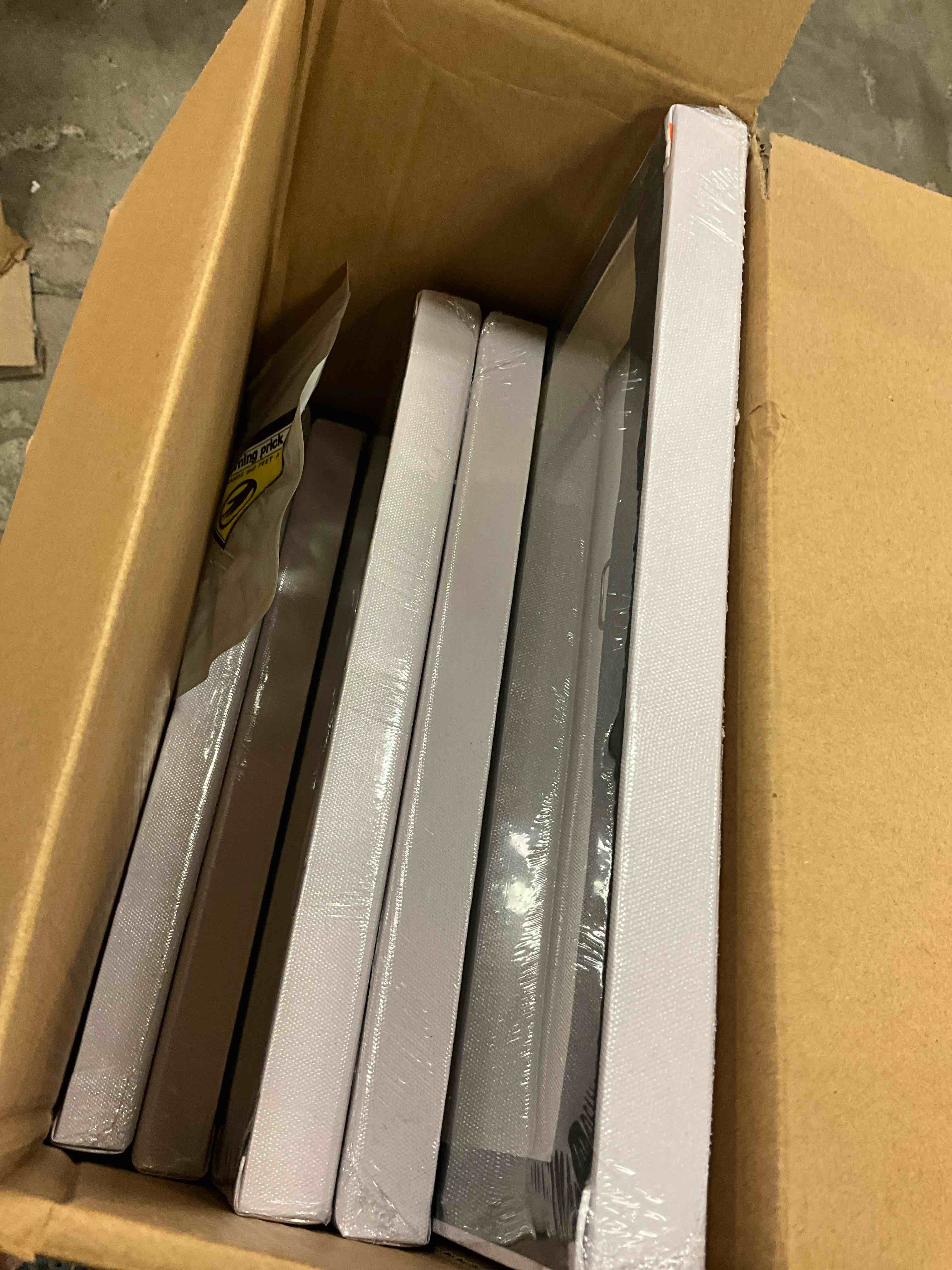 https://s3.amazonaws.com/lotting-images-prod/bidfta/YEL6326636_1718219233081.jpeg