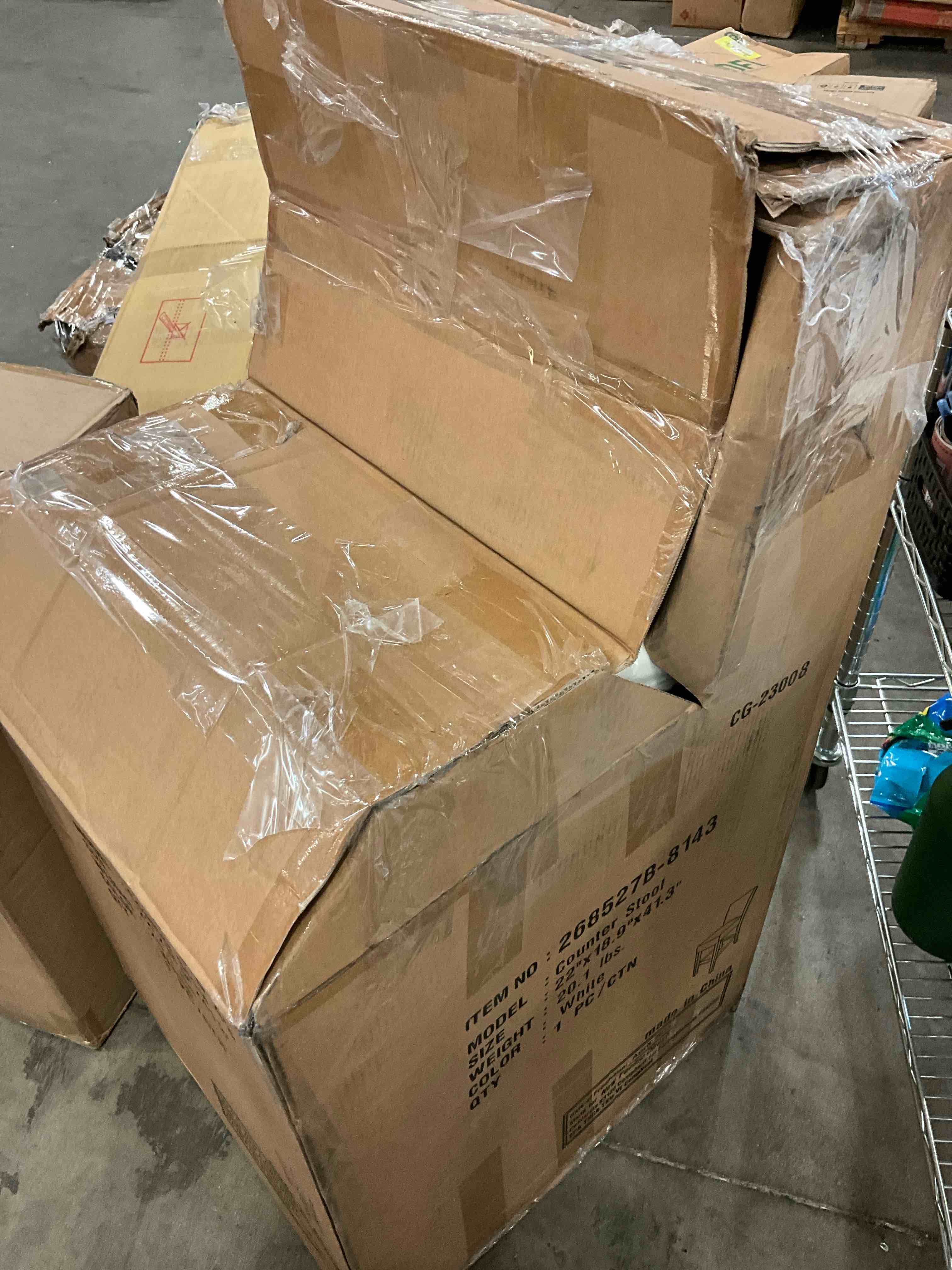 https://s3.amazonaws.com/lotting-images-prod/bidfta/YEL6326668_1718286961400.jpeg