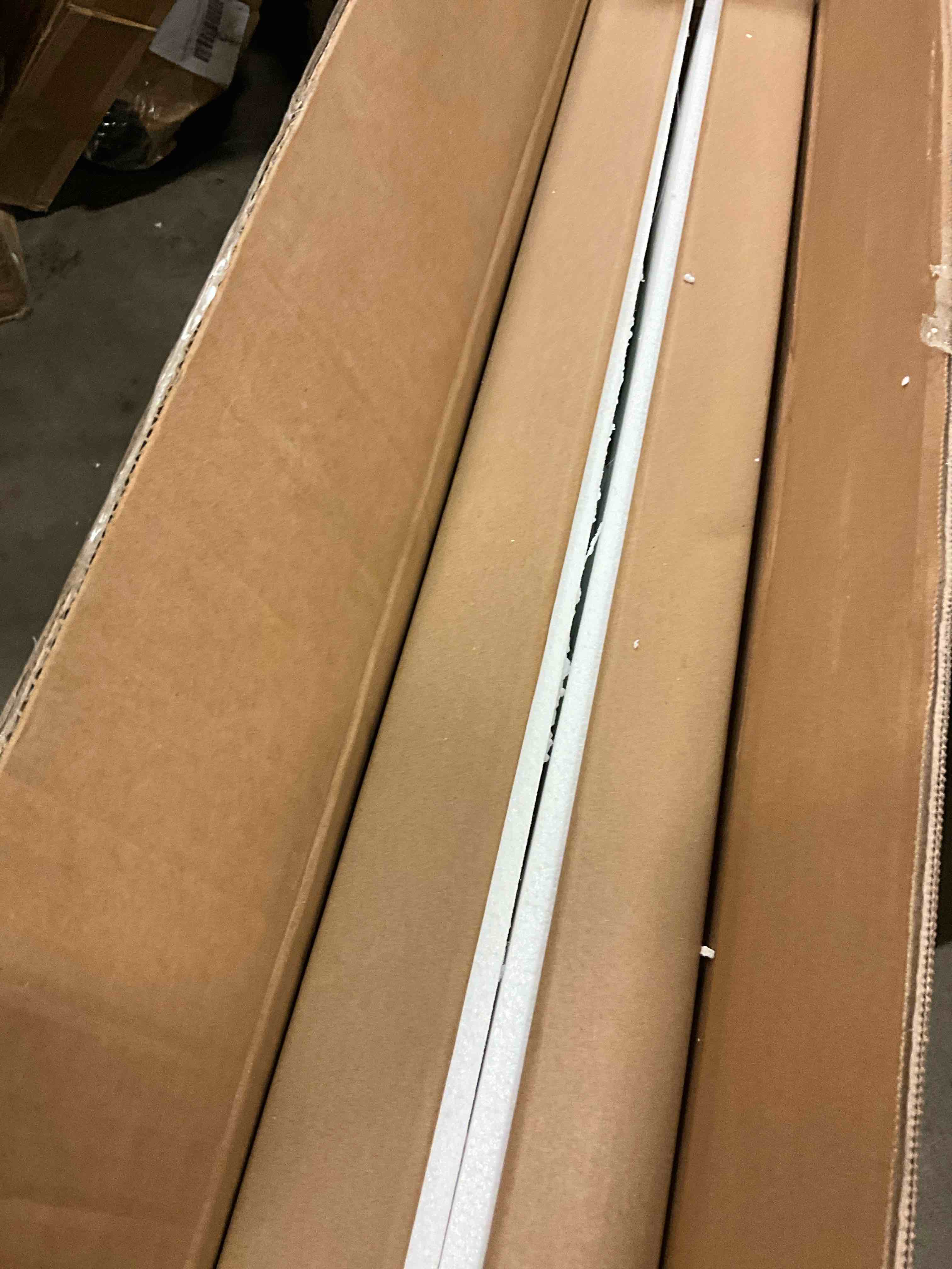https://s3.amazonaws.com/lotting-images-prod/bidfta/YEL6326689_1718292889068.jpeg