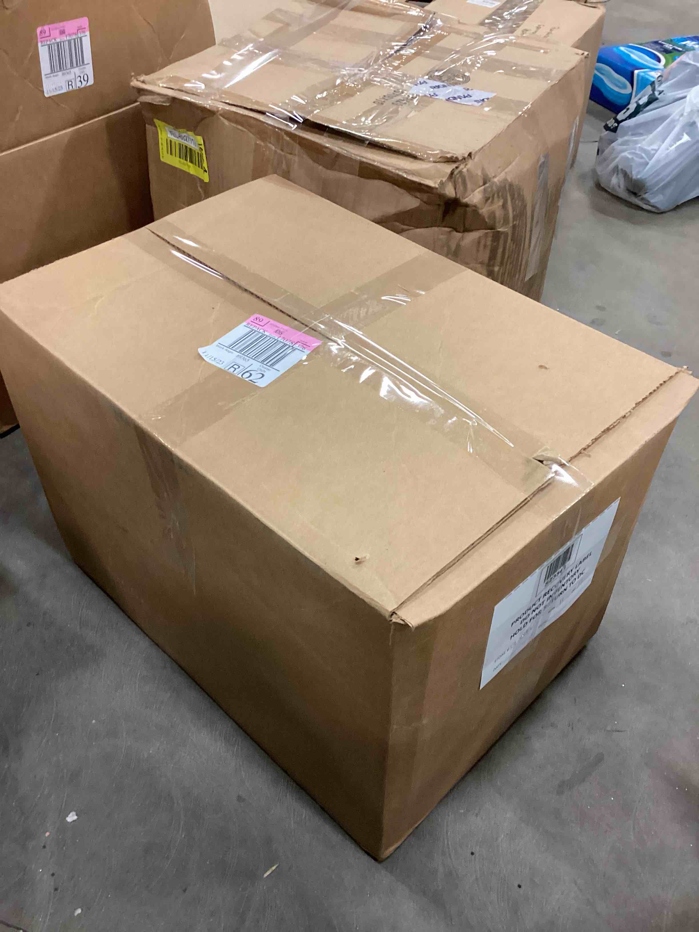https://s3.amazonaws.com/lotting-images-prod/bidfta/YEL6327724_1718038031064.jpeg